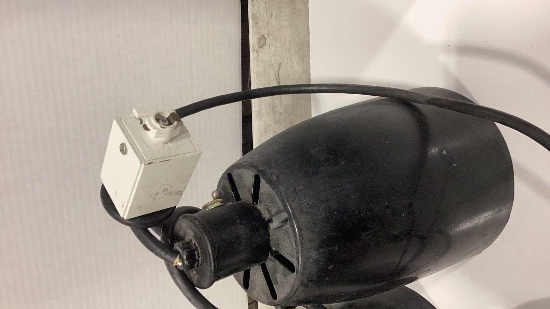 Photo 1 of FOUR HEATING LAMPS