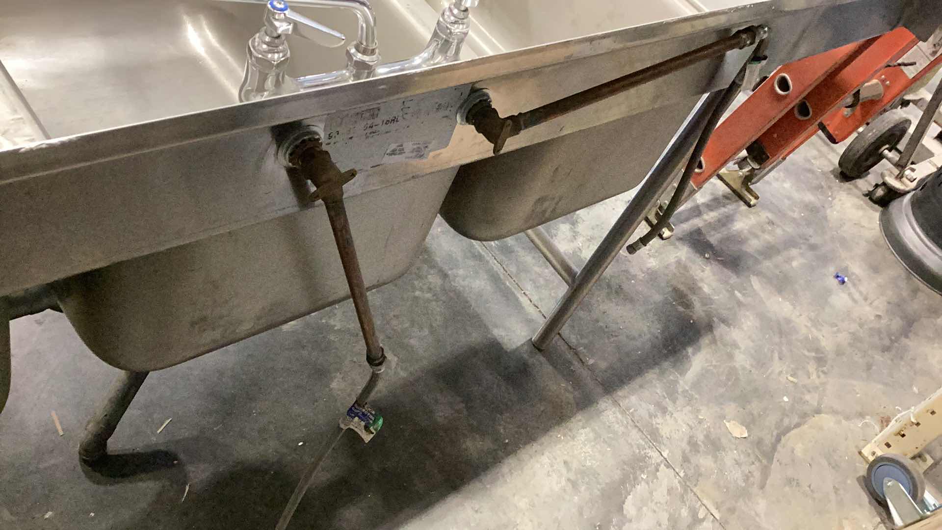 Photo 6 of STAINLESS STEEL LARGE THREE SINK WASHING STATION 96" X 32" H 42” 