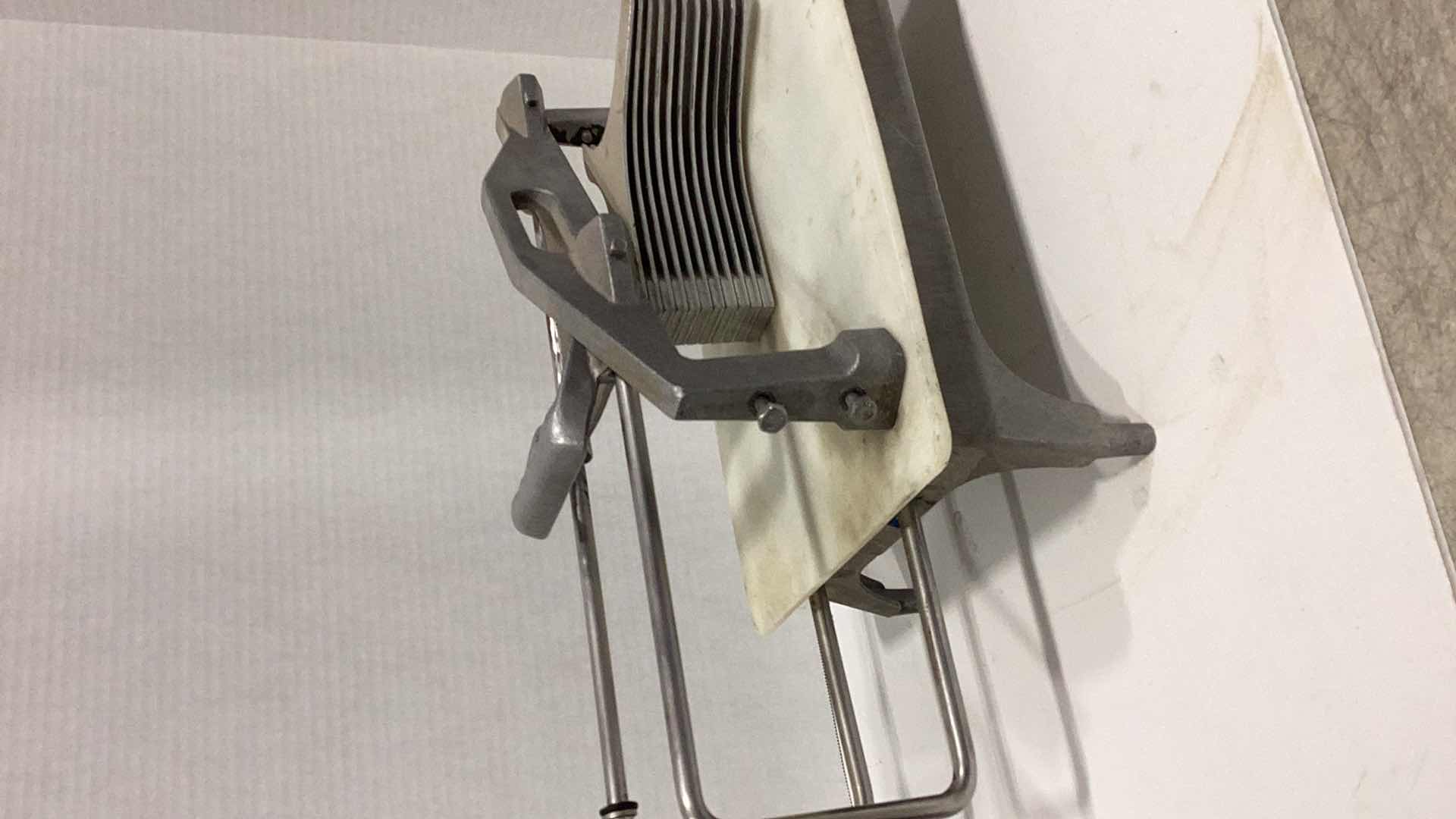 Photo 1 of TOMATO SLICER MISSING HOLDER