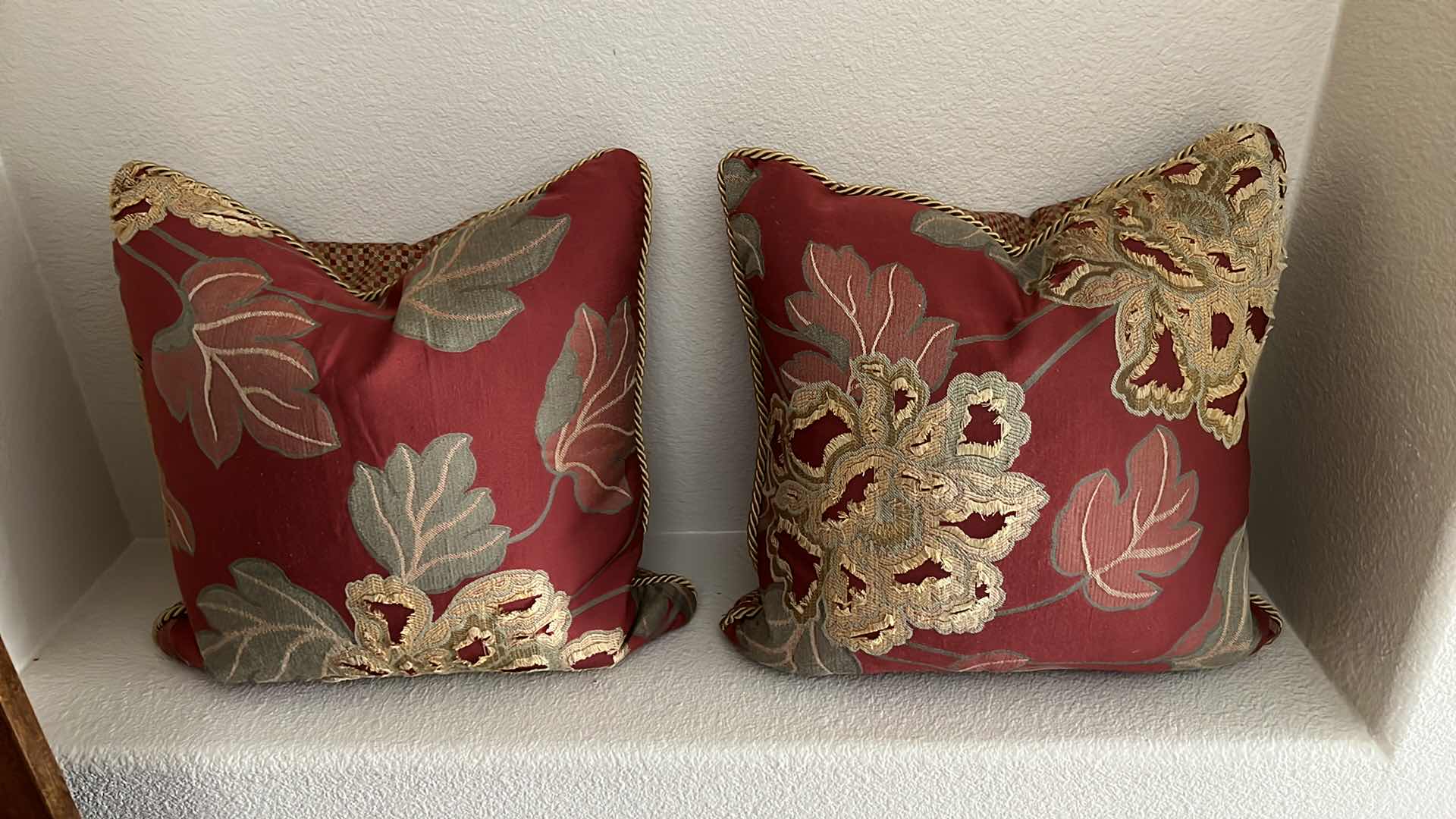 Photo 1 of 2-DECORATIVE FLORAL ACCENT PILLOWS 20” x 20”