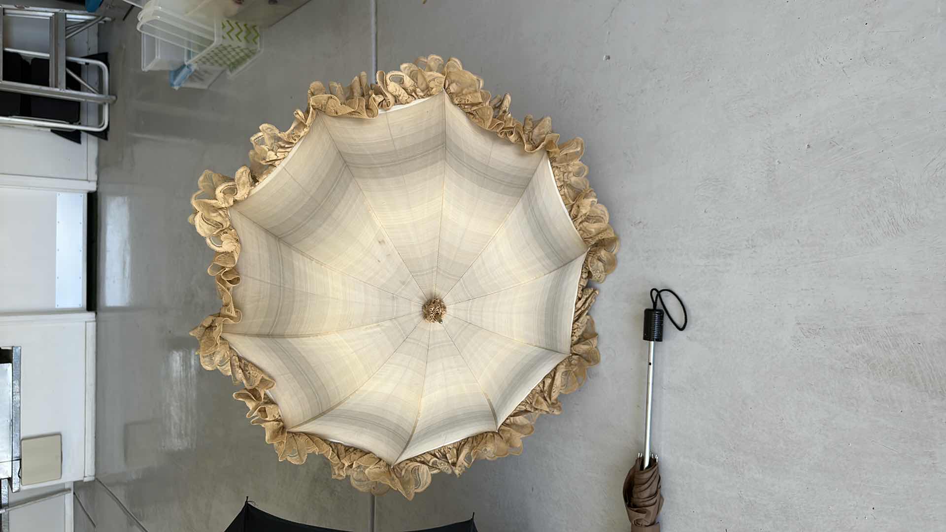 Photo 3 of 4-UMBRELLAS