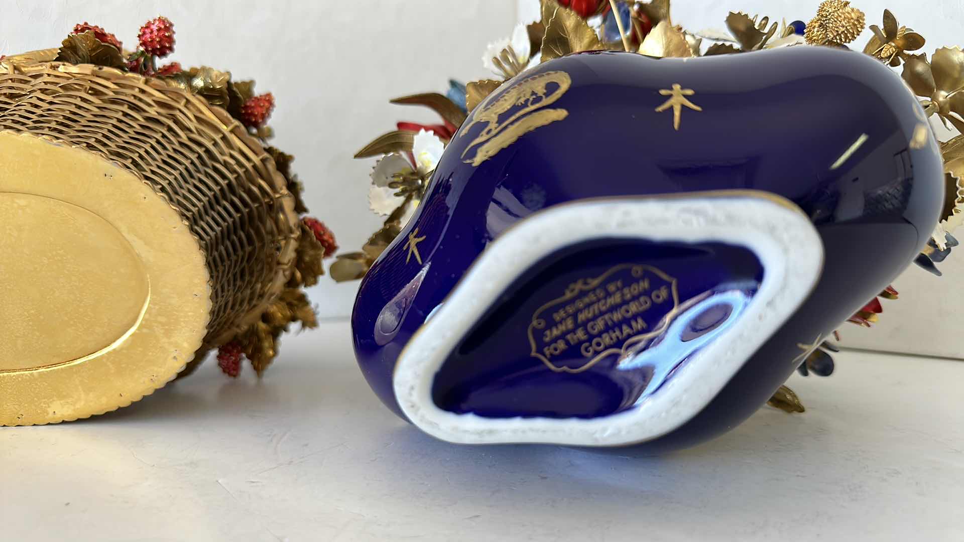 Photo 3 of 2- COLLECTIBLE METAL & PORCELAIN FLORAL ARRANGEMENTS