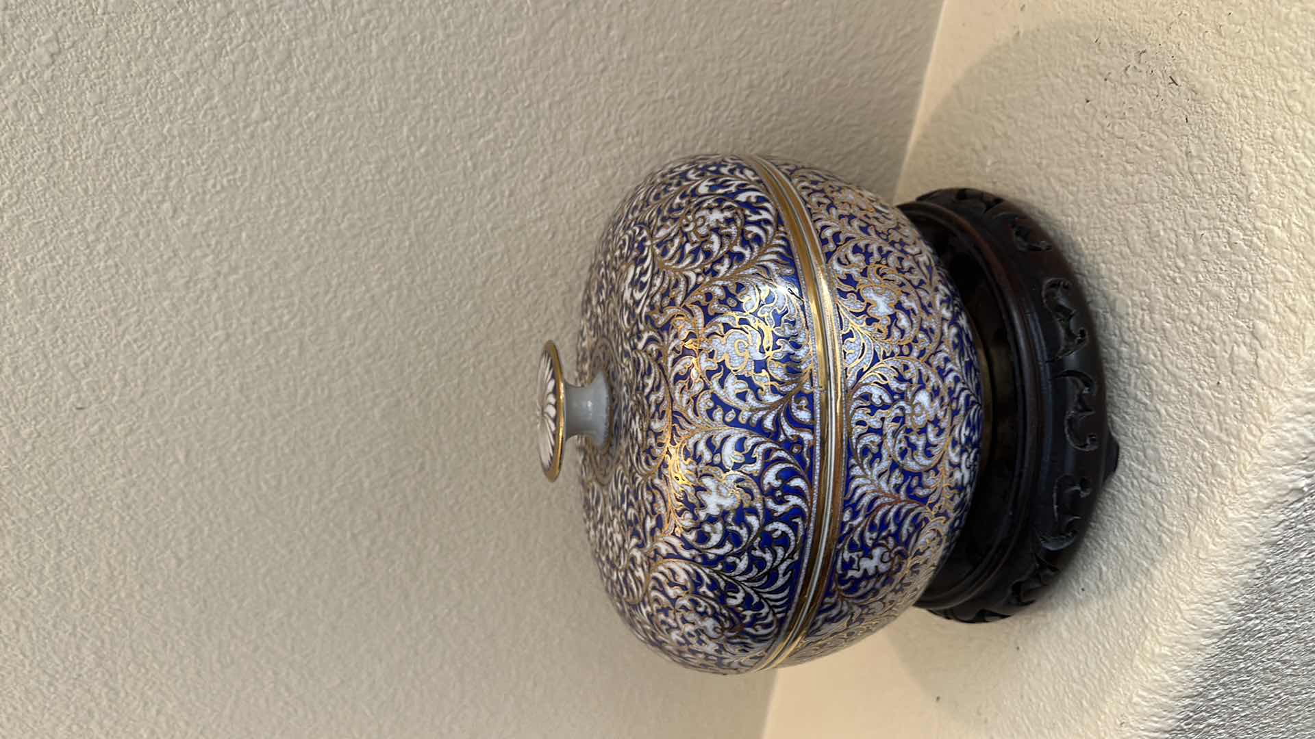Photo 1 of COLLECTIBLE BLUE WHITE W GOLD TRIM PORCELAIN BOWL W LID ON WOOD STAND