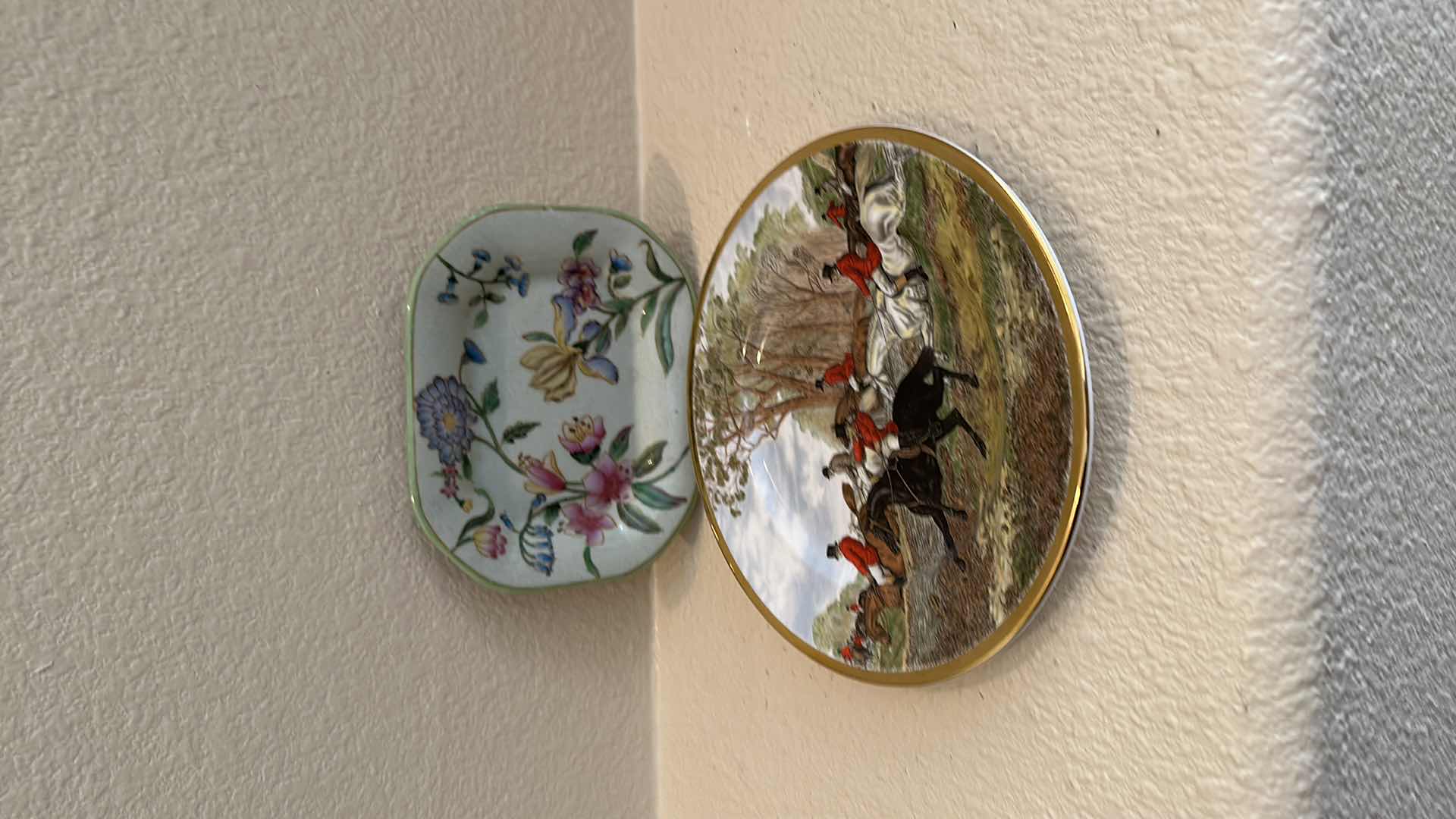 Photo 1 of 8-COLLLECTOR DISPLAY PLATES