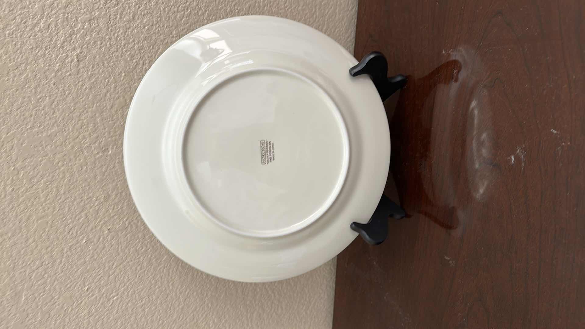 Photo 1 of HORCHOW FINE PORCELAIN 12PC DINNER PLATES