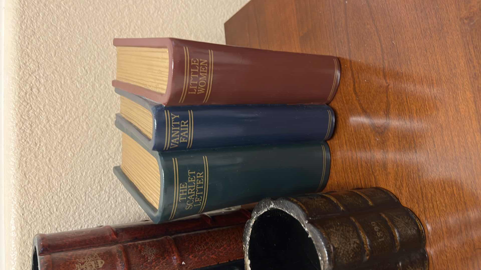 Photo 1 of 4-CERAMIC HOME DECORS