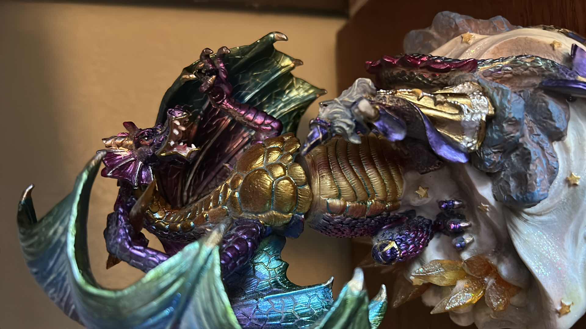 Photo 1 of DRAGON AND WIZARD MUSIC BOX H10”