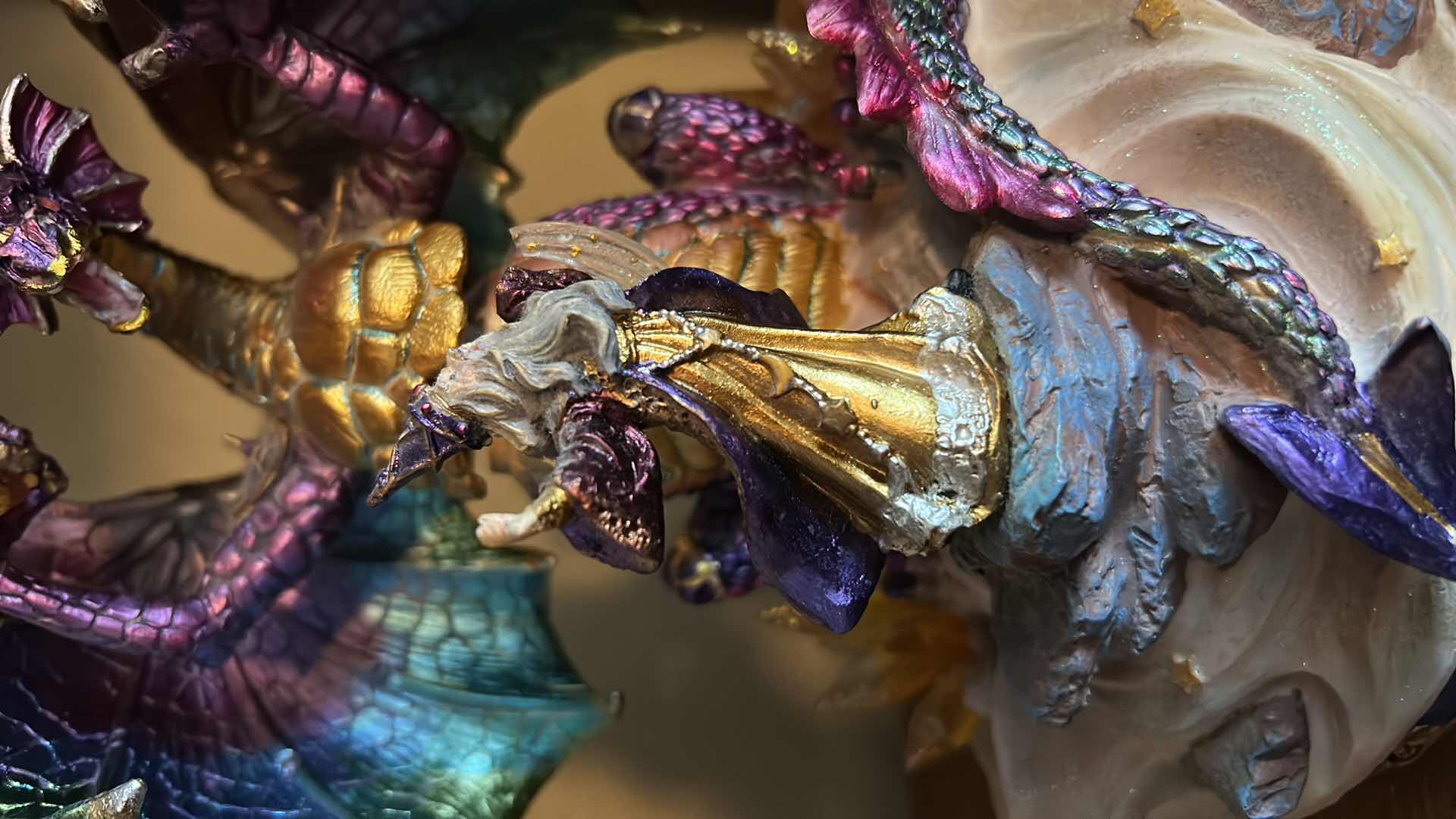 Photo 1 of DRAGON AND WIZARD MUSIC BOX H10”