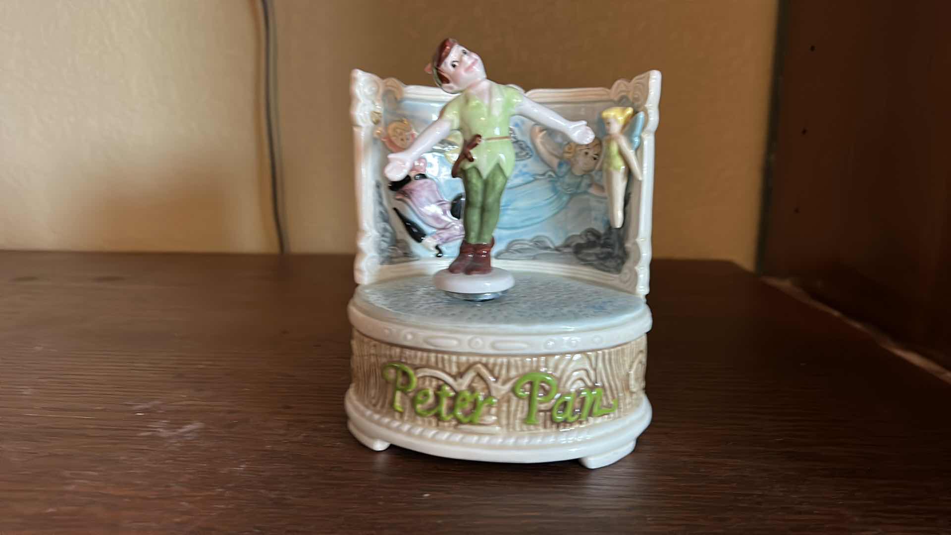 Photo 1 of COLLECTIBLE - THE WALT DISNEY COMPANY, HAND PAINTED PETER PAN "YOU CAN FLY" MUSIC BOX