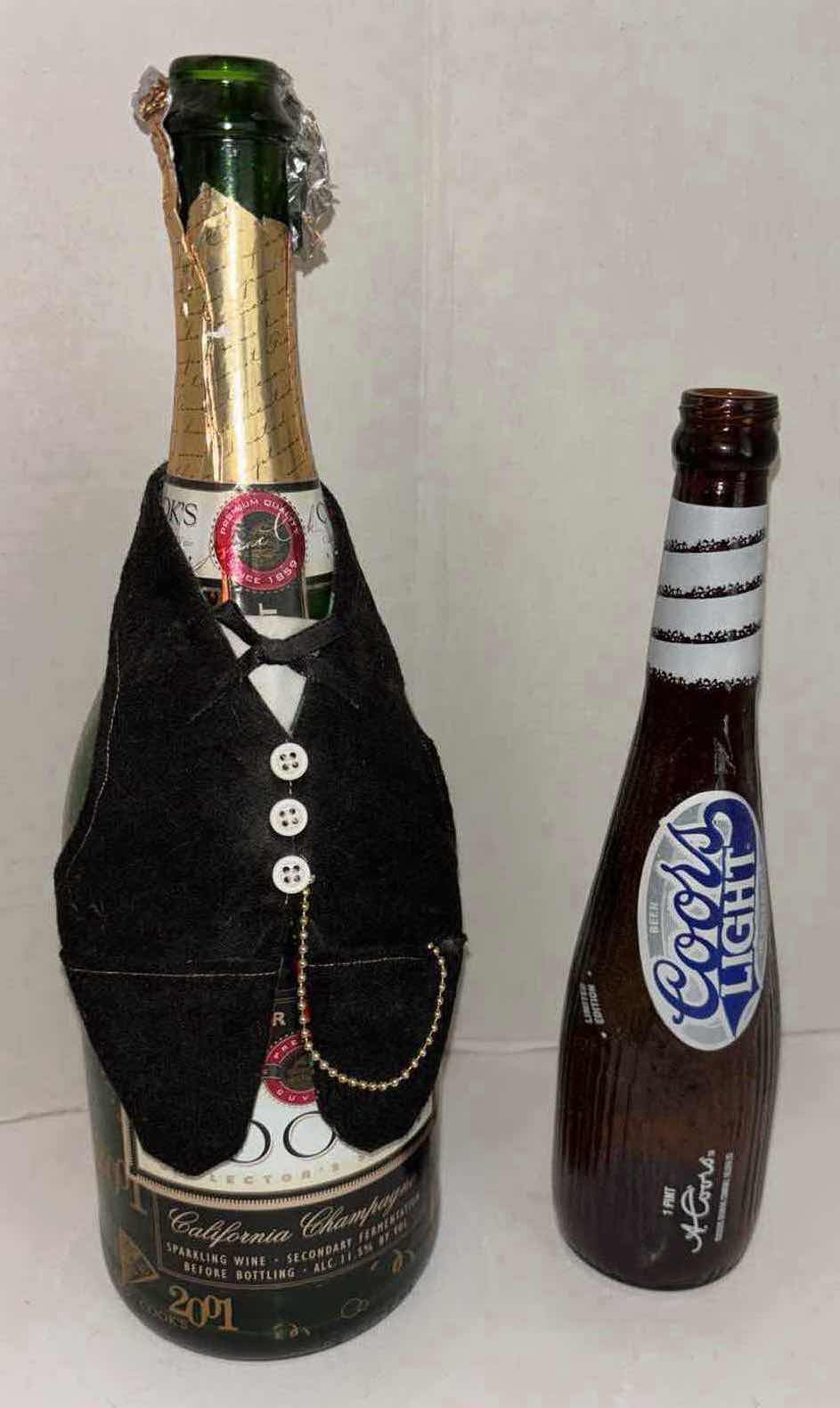 Photo 1 of COOKS 2001 CHAMPAGNE W TUXEDO BOTTLE COVER & COORS LIGHT BASEBALL GLASS PINT BOTTLE (EMPTY)