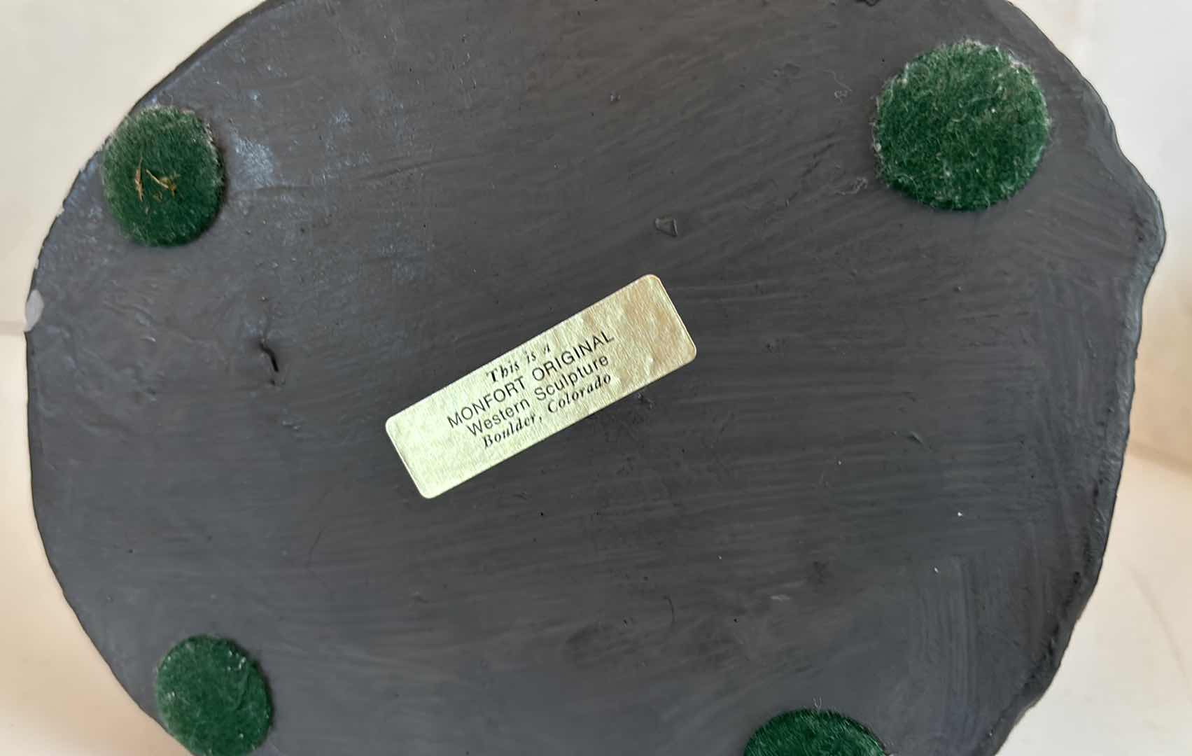 Photo 1 of VINTAGE D. MONFORT ORIGINAL WESTERN 15.5” SCULPTURE “RIFLEMAN” 1990