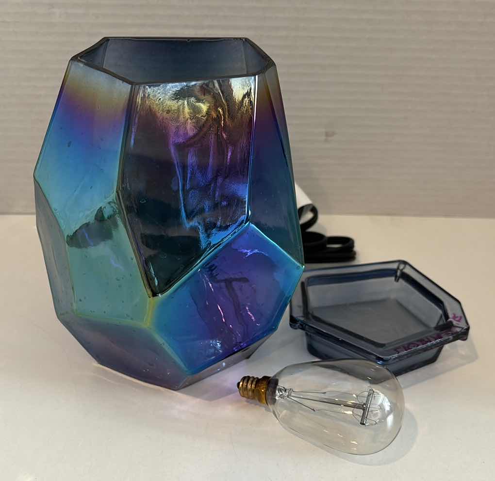 Photo 1 of NEW SCENTSY “CRYSTAL ICE” WAX WARMER BASE, WARMER DISH & 40 WATT BULB