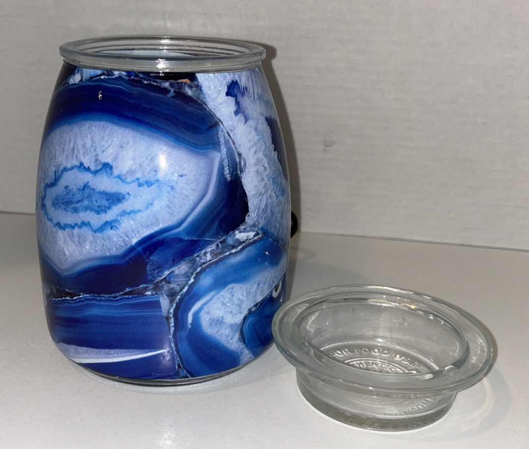 Photo 1 of SCENTSY “BLUE AGATE” WAX WARMER BASE & WARMER DISH