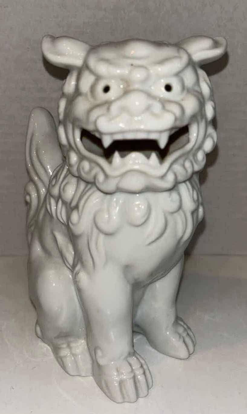 Photo 1 of CERAMIC 7.25” BUDDHA LIGHT-UP HEAD LAMP & VINTAGE FOO DOG TEMPLE LION PORCELAIN STATUE