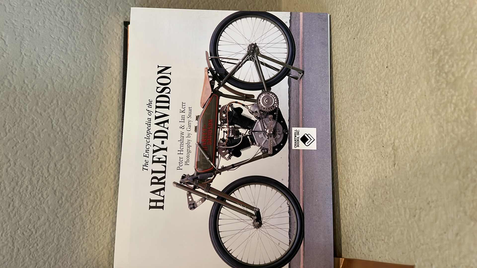 Photo 1 of THE ENCYCLOPEDIA OF THE HARLEY-DAVIDSON