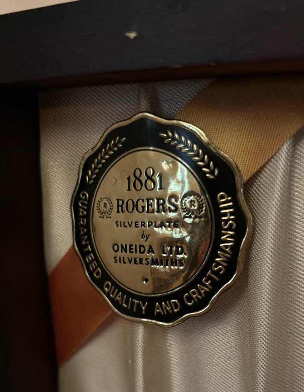Photo 6 of 1881 ROGERS SILVERPLATE BY ONEIDA LTD SILVERSMITHS FLATWARE IN WOODEN BOX