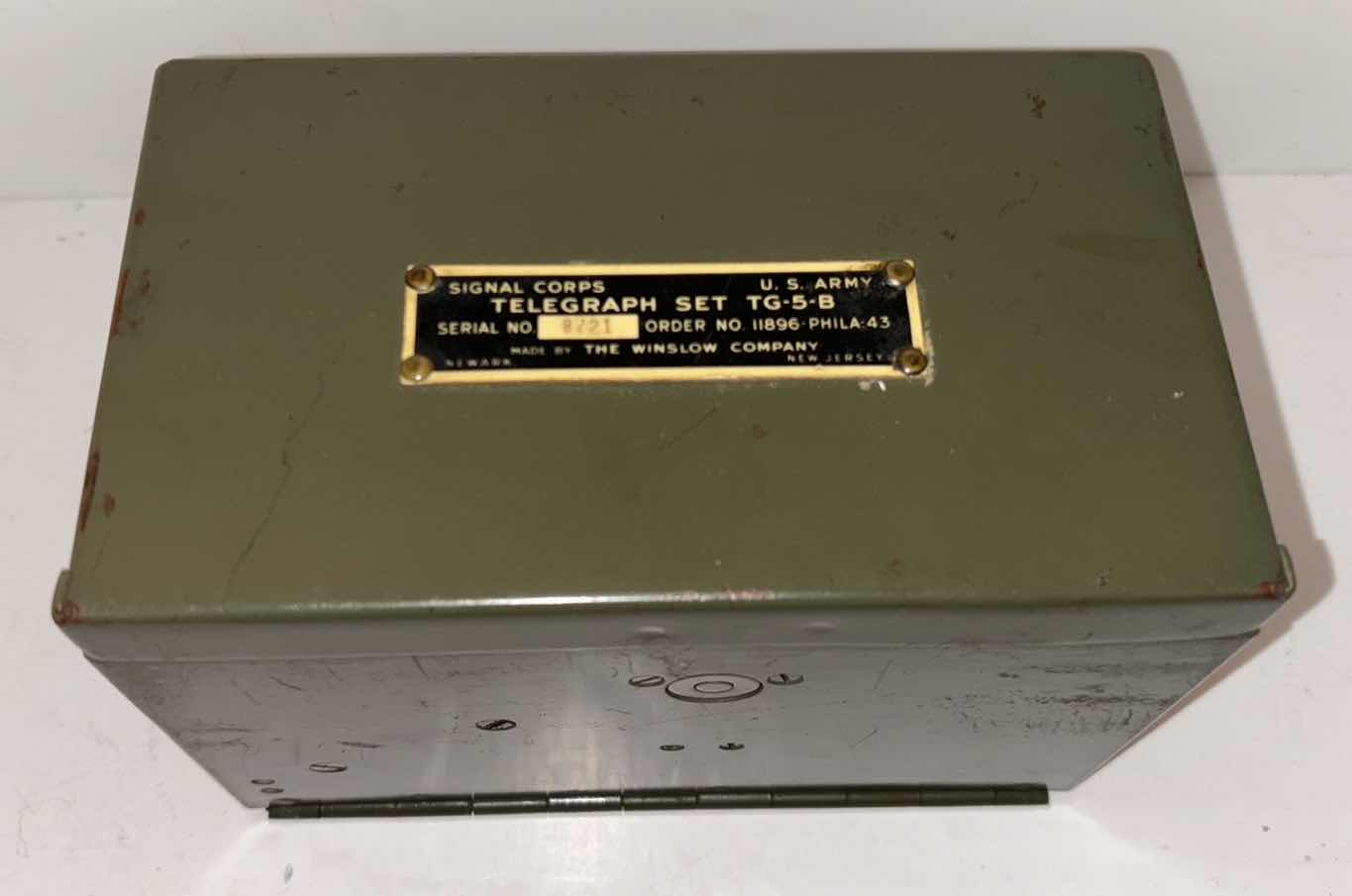 Photo 1 of 1945 WWII U.S. ARMY SIGNAL CORPS TELEGRAPH SET TG-5-B MADE BY THE WINSLOW COMPANY, NEWARK NJ