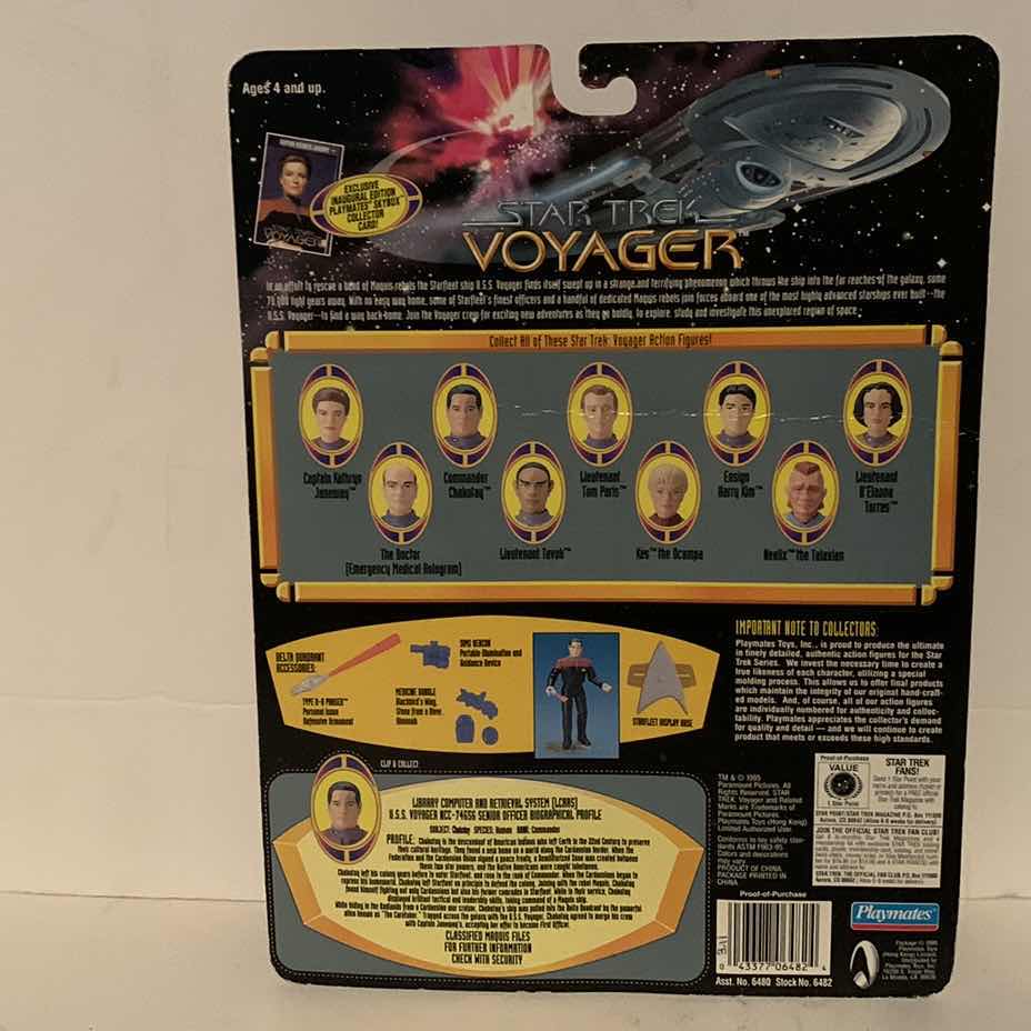 Photo 1 of STAR TREK VOYAGER COMMANDER CHAKOTAY FIGURE