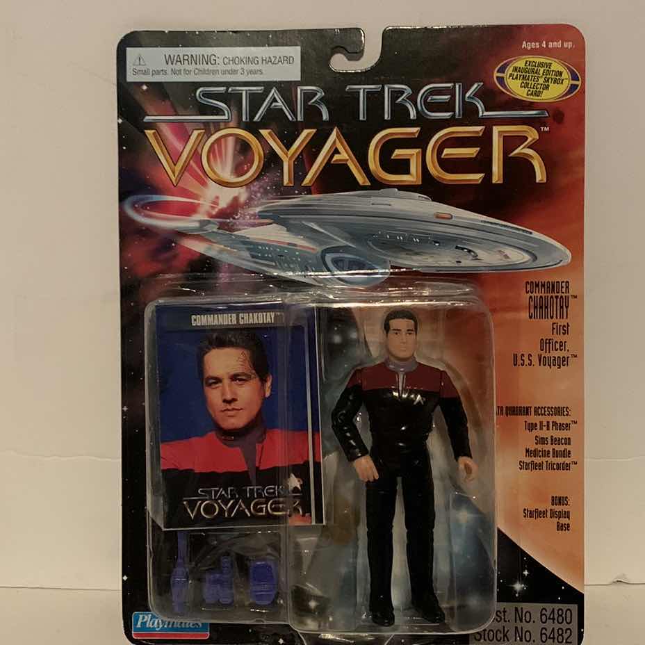 Photo 1 of STAR TREK VOYAGER COMMANDER CHAKOTAY FIGURE