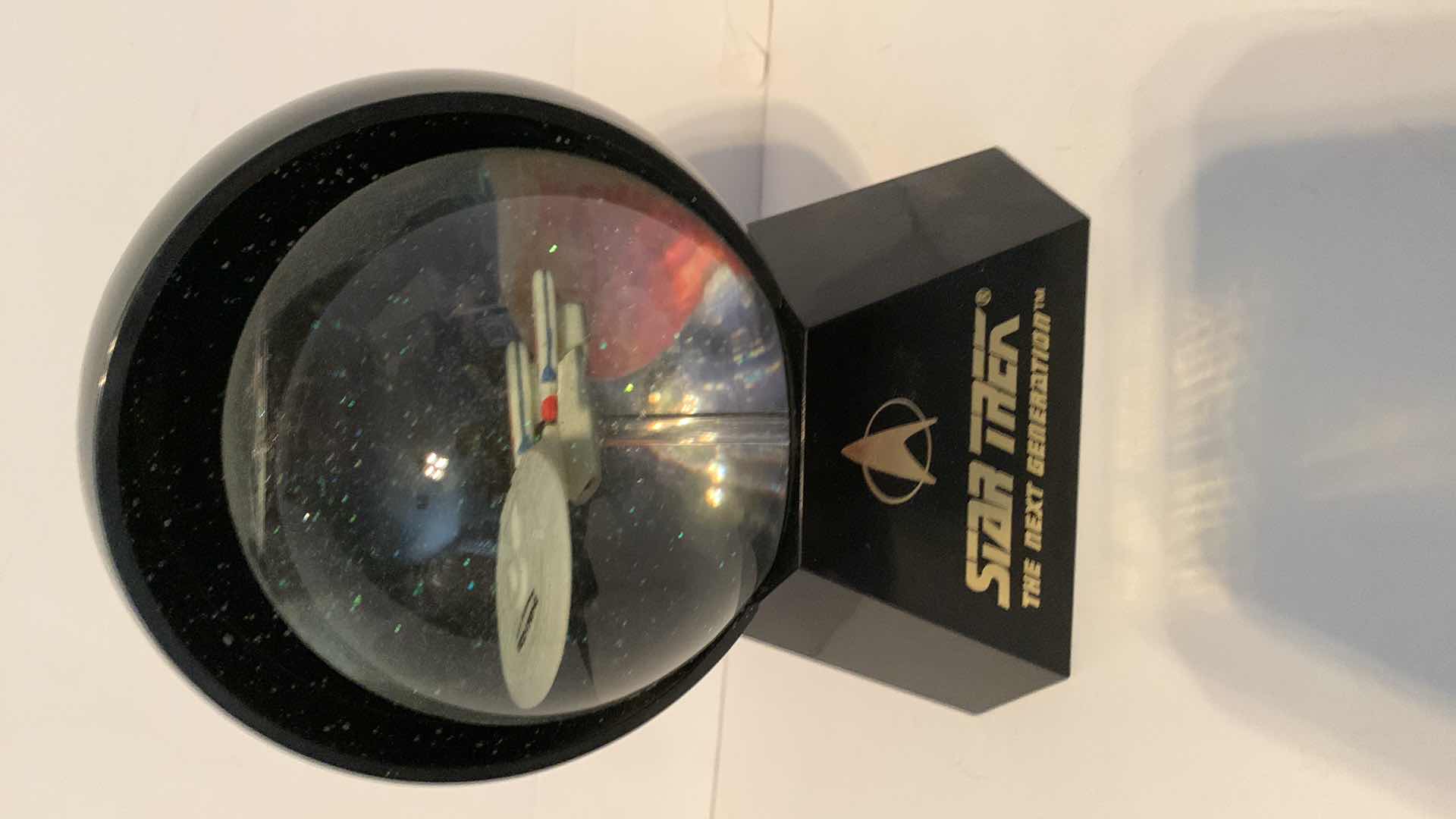 Photo 1 of STAR TREK NEXT GENERATION SPARKLE GLOBE 6 1/2” TALL AND ORIGINAL TREK WITH NO WATER