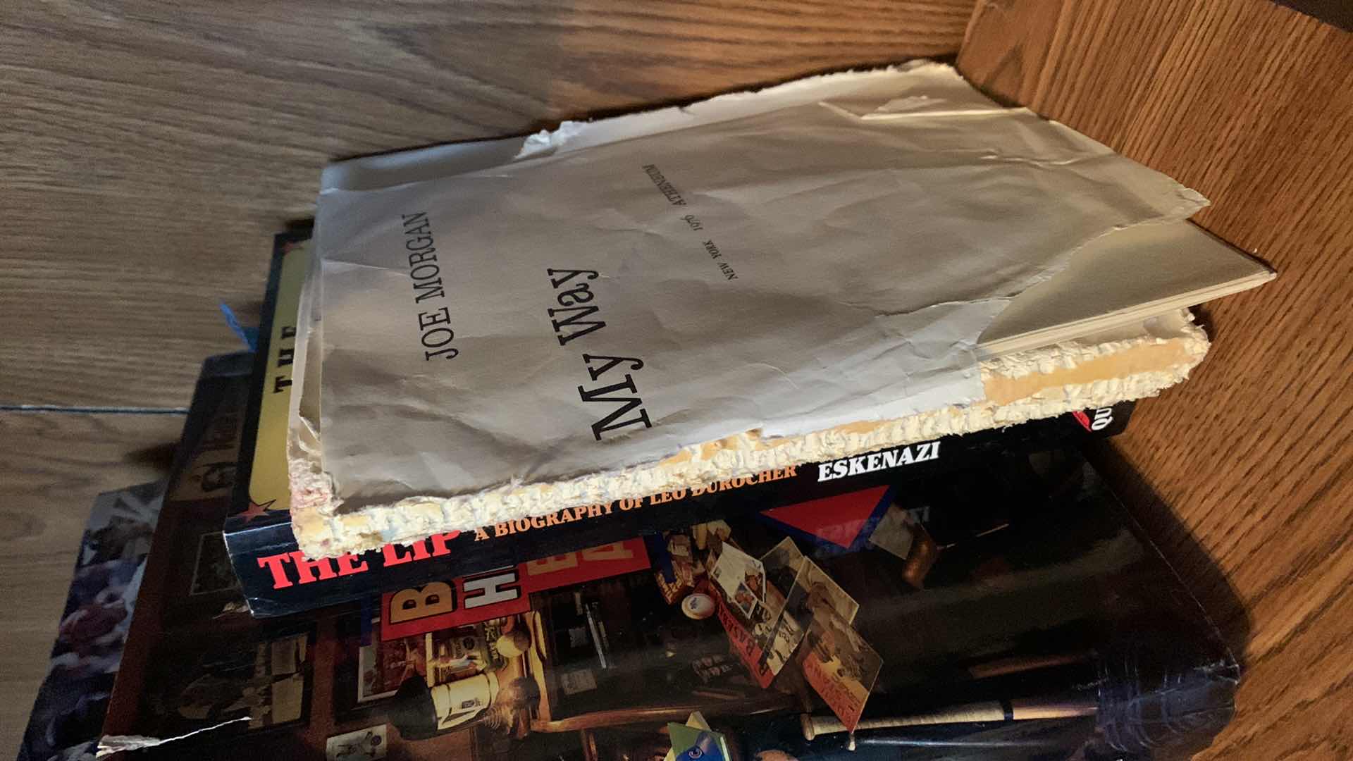 Photo 5 of BASEBALL MLB BOOKS