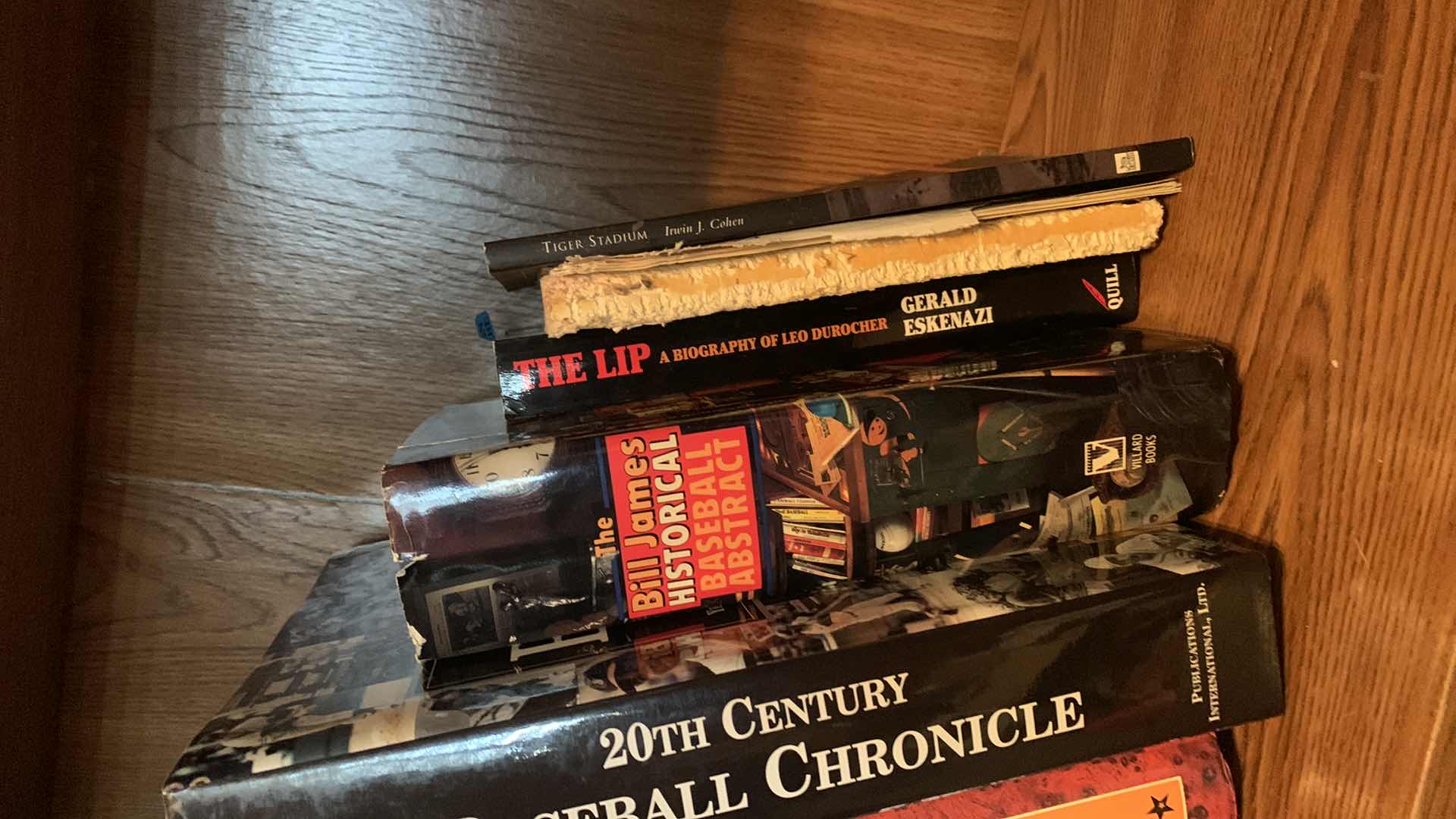 Photo 1 of BASEBALL MLB BOOKS