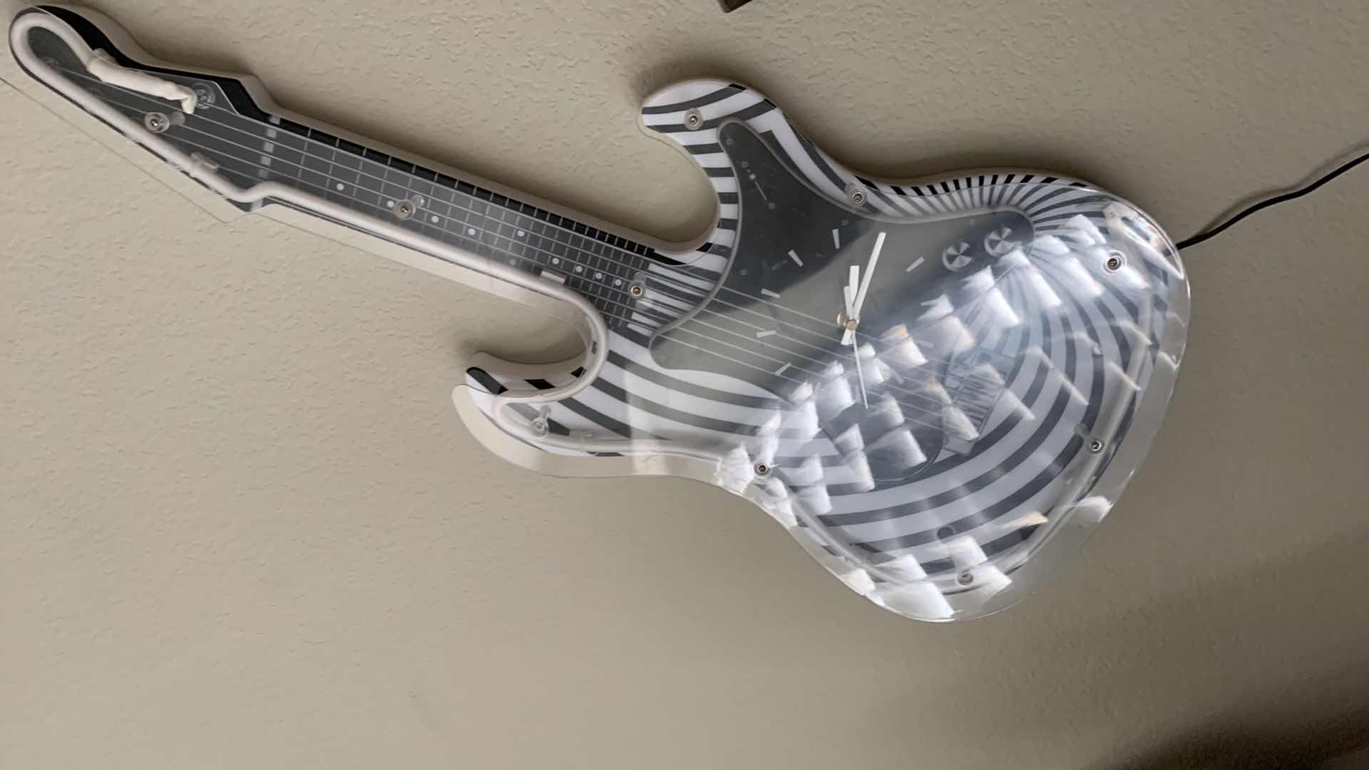 Photo 1 of GUITAR CLOCK 23”