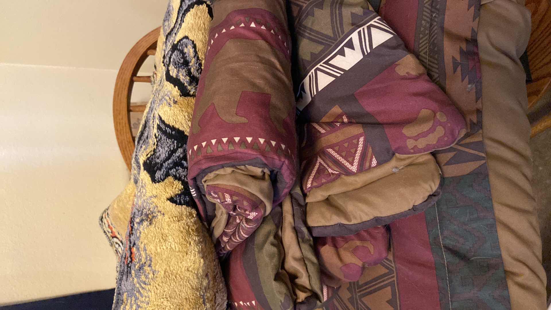 Photo 1 of HUNTING COMFORTER,PILLOW,AND RUG