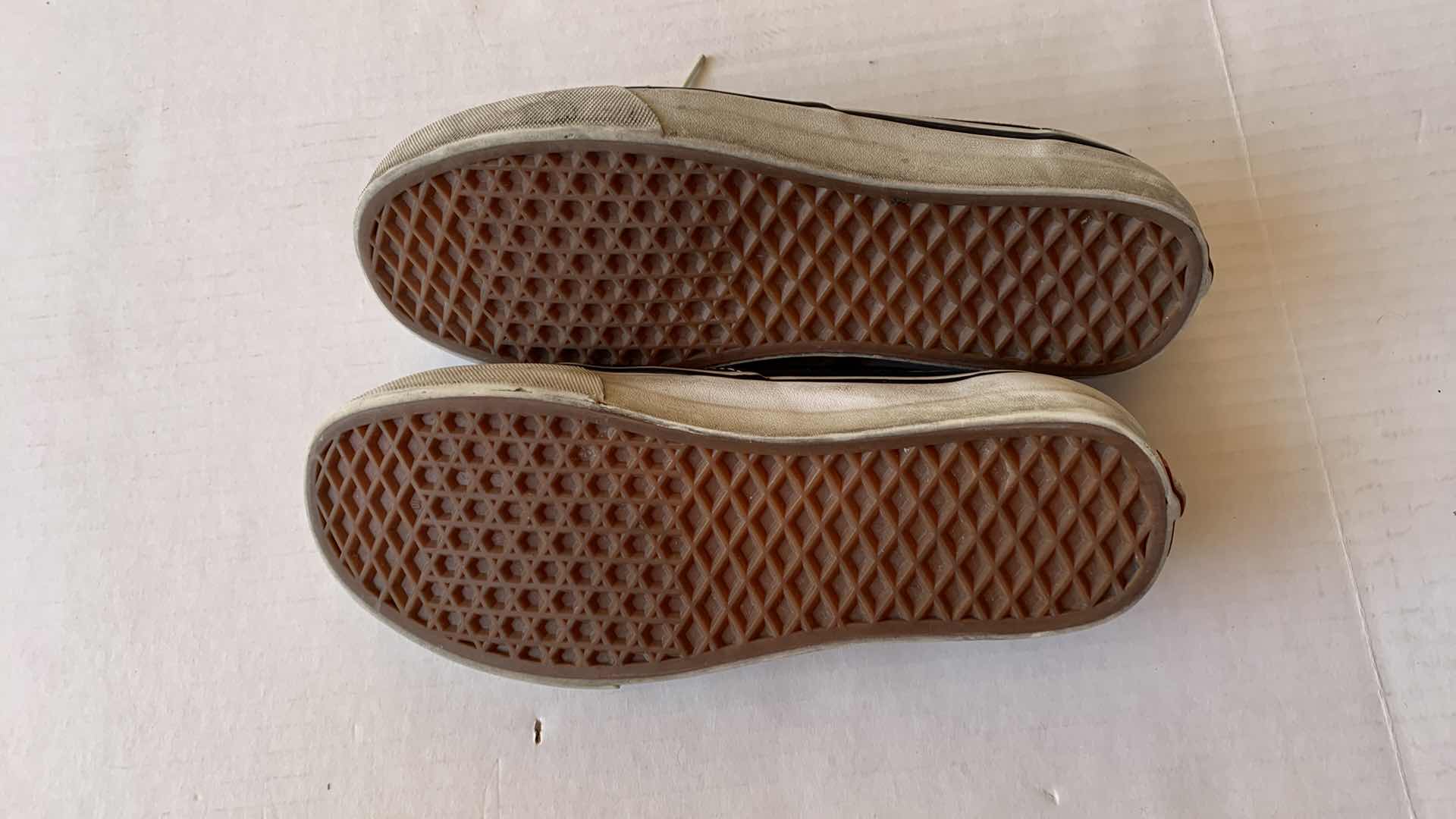 Photo 1 of MENS VANS 6.5