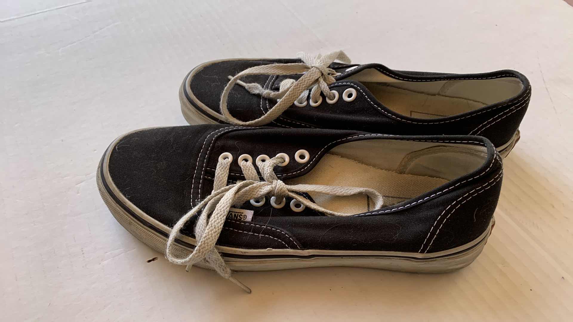 Photo 1 of MENS VANS 6.5