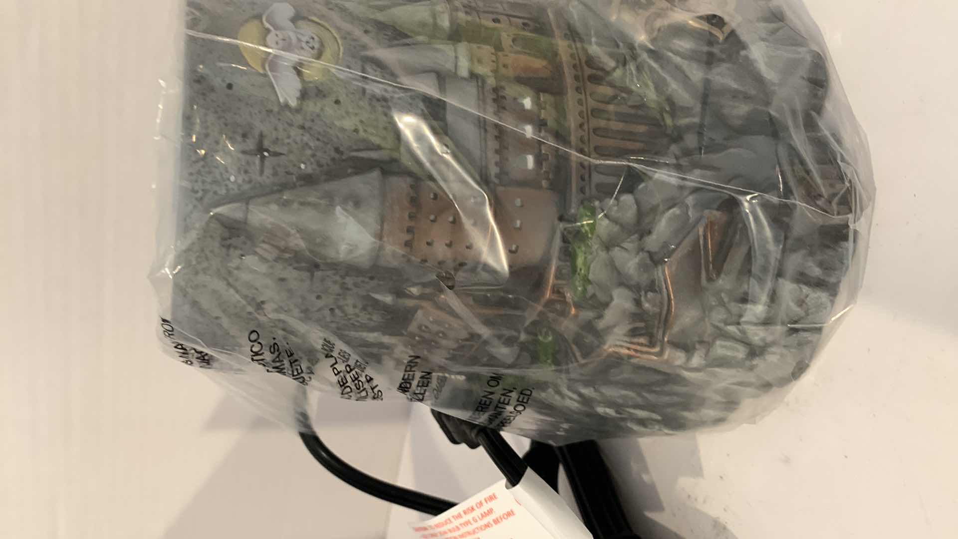 Photo 1 of SCENTSY WIZARDING WORLD HARRY POTTER HOGWARTS WAX WARMER