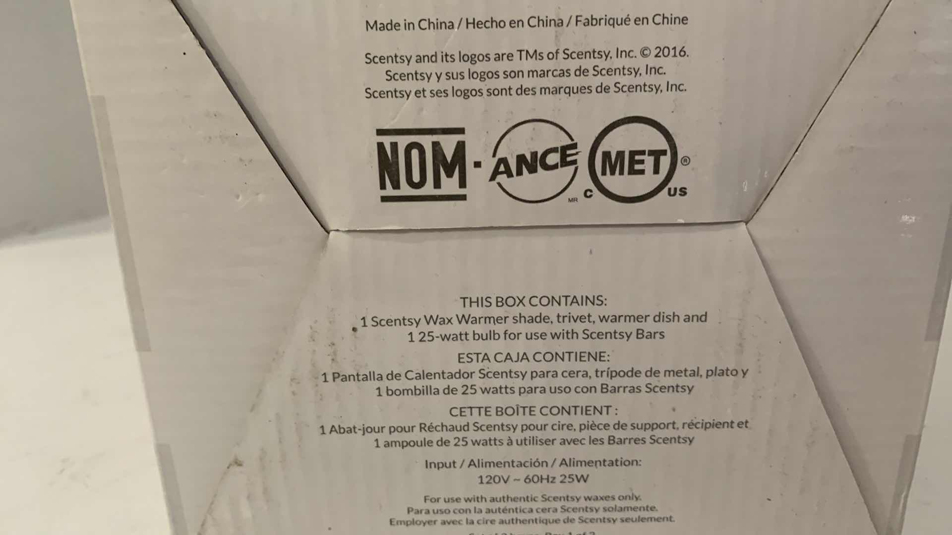 Photo 1 of SCENTSY CHEVRONS AND SONGBIRDS WAX WARMER