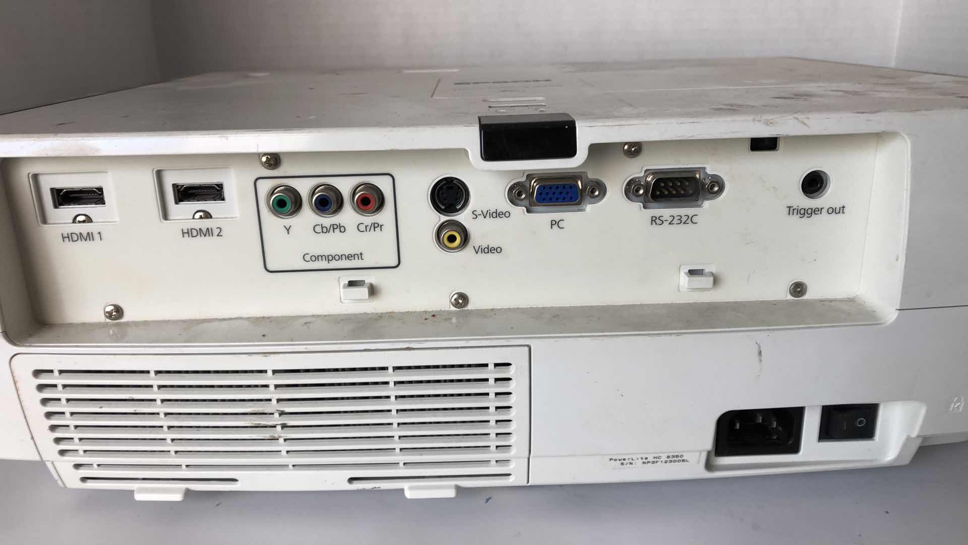 Photo 1 of EPSON POWERLITE HOME CINEMA 8350