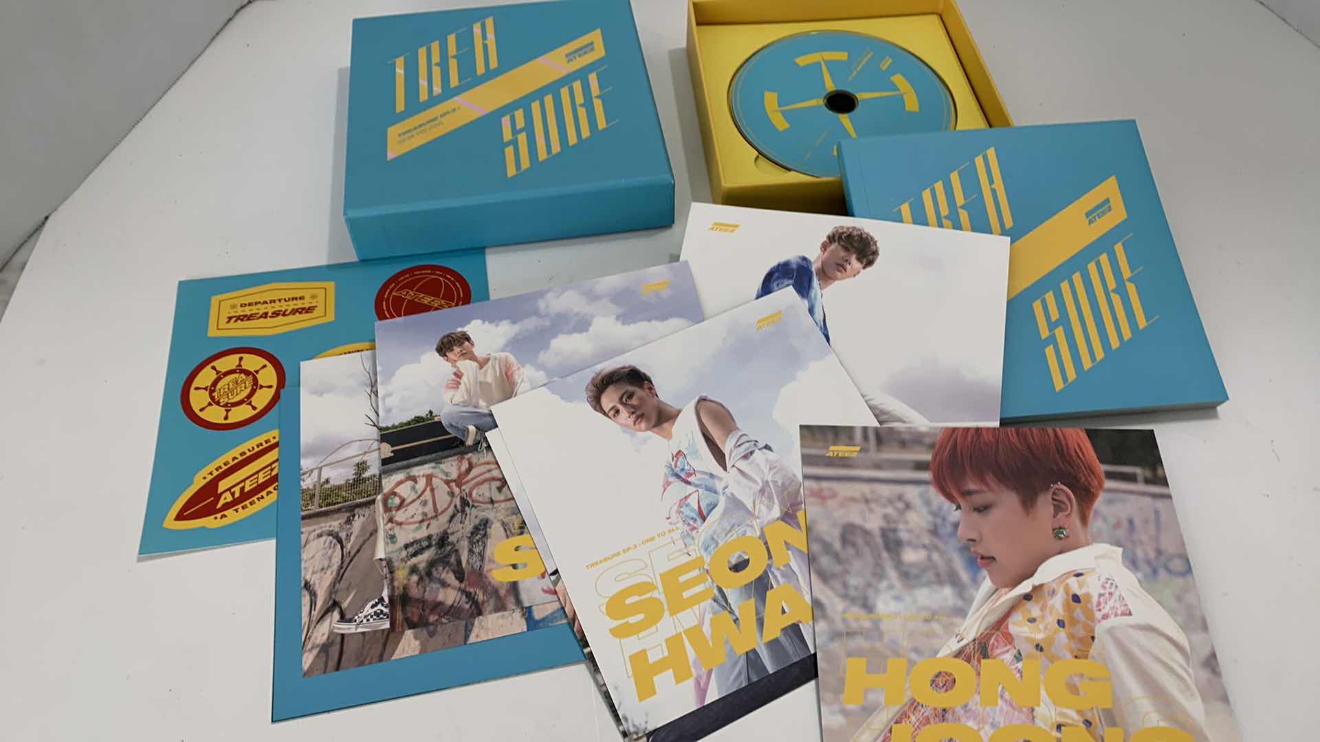 Photo 1 of ATEEZ TREASURE EP.3 ONE TO ALL