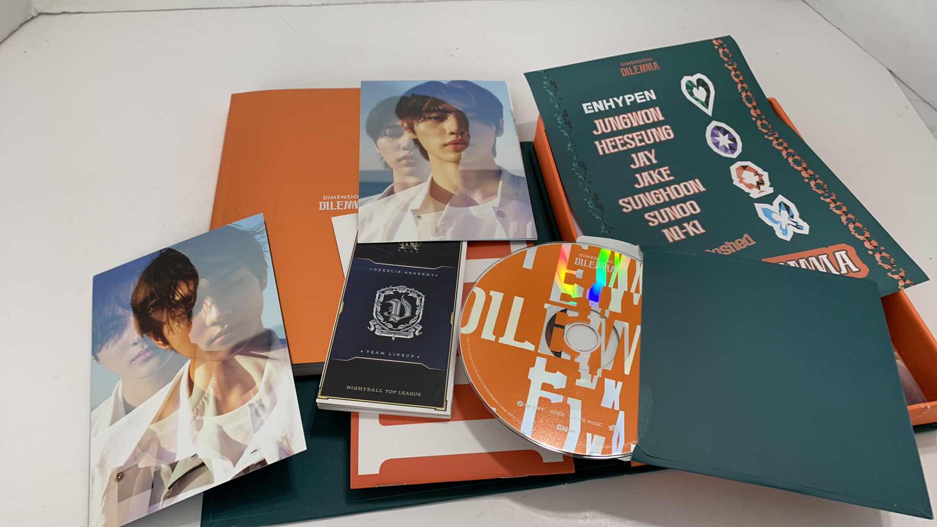 Photo 1 of DIMENSIONEN DILENMA GNHYPREN