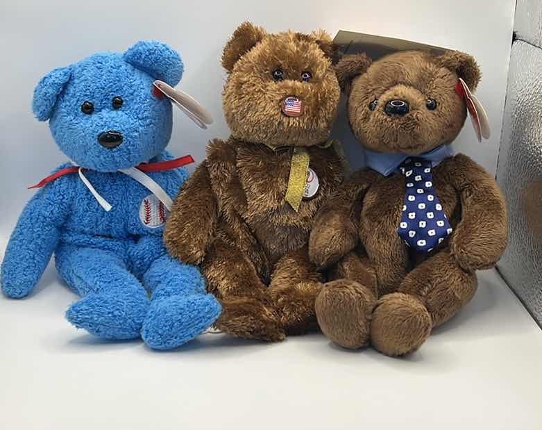 Photo 1 of 3 - TY BEANIE BABIES BEARS FATHER’S DAY - SPORTS