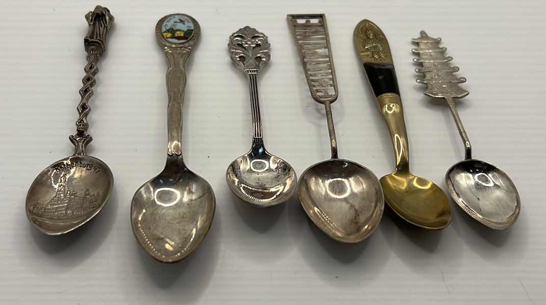 Photo 1 of LOT OF 6 COLLECTORS TEA SPOONS VINTAGE