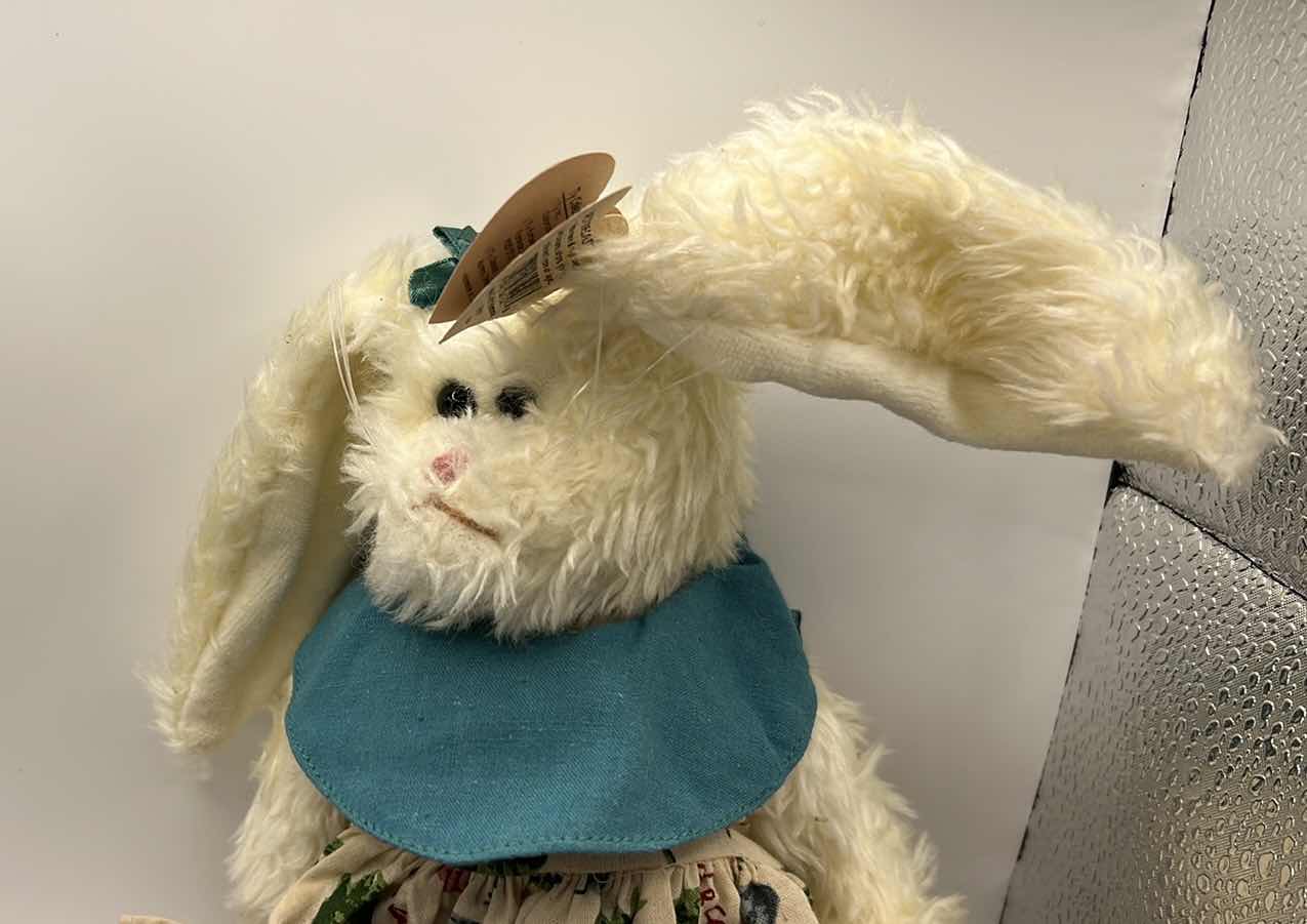 Photo 1 of COUNTRY DECOR LOT - 2 MINI CERAMIC PICTURE FRAMES WIND-CHIMES AND BUNNY PLUSH