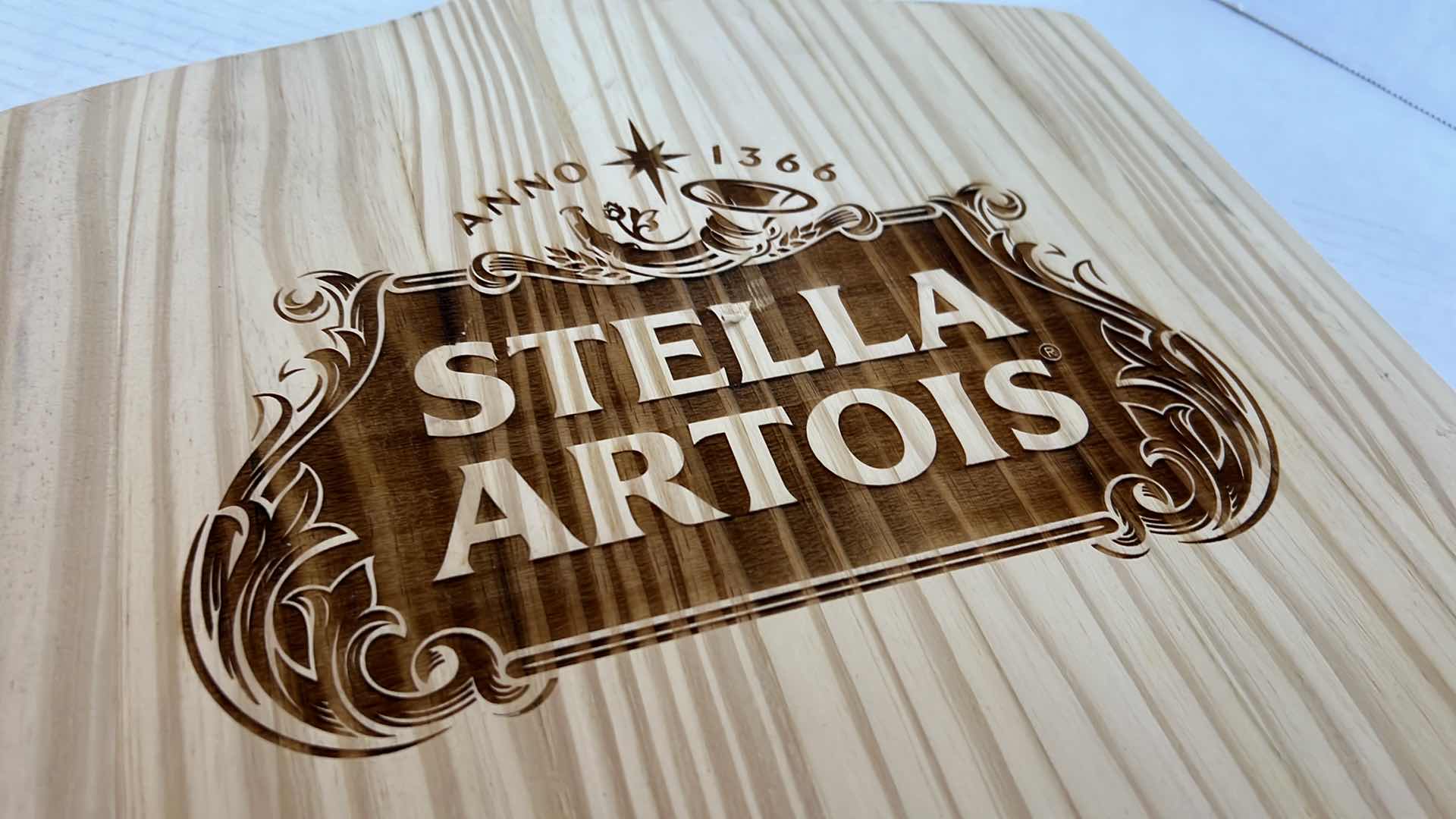 Photo 1 of STELLA ARTOIS ANNO 1366 PIZZA PEEL