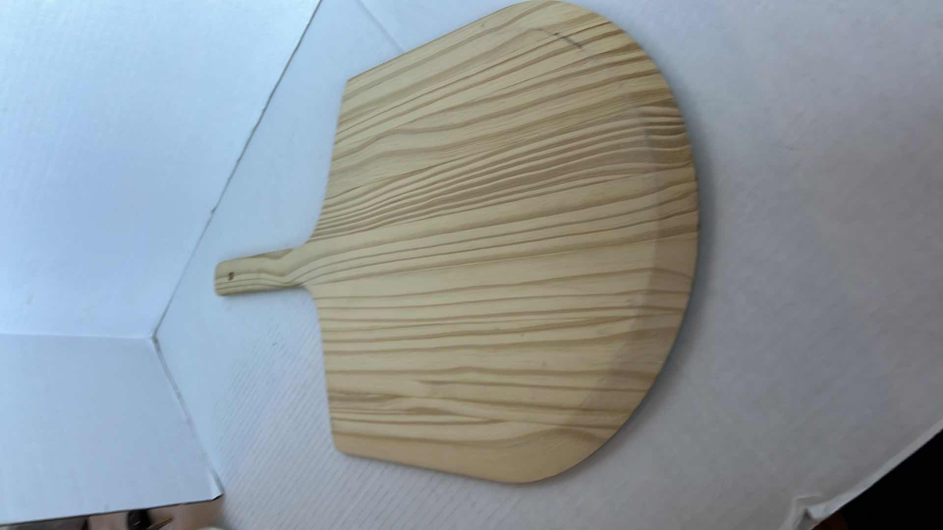 Photo 1 of STELLA ARTOIS ANNO 1366 PIZZA PEEL