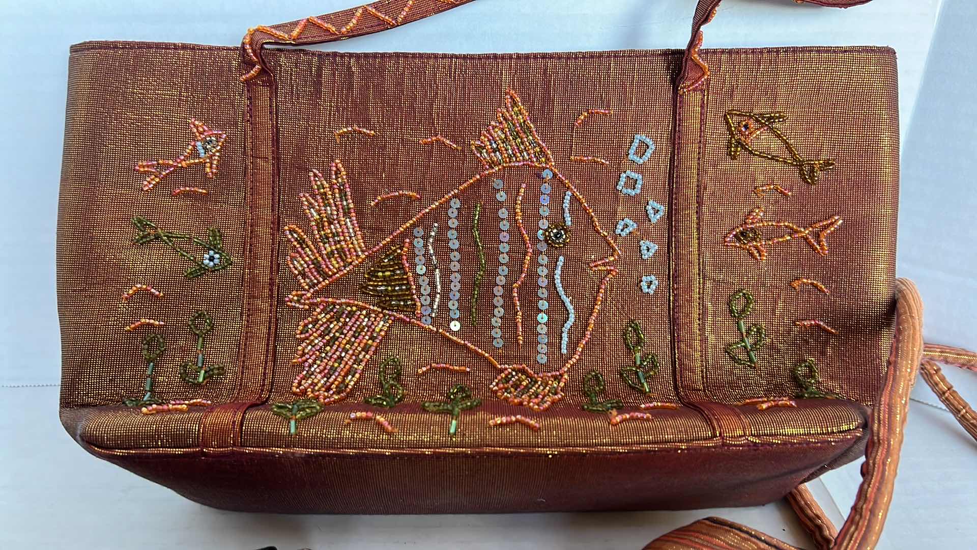 Photo 1 of 3 - ASSORTED PURSES - NATURAL FIBERS.
