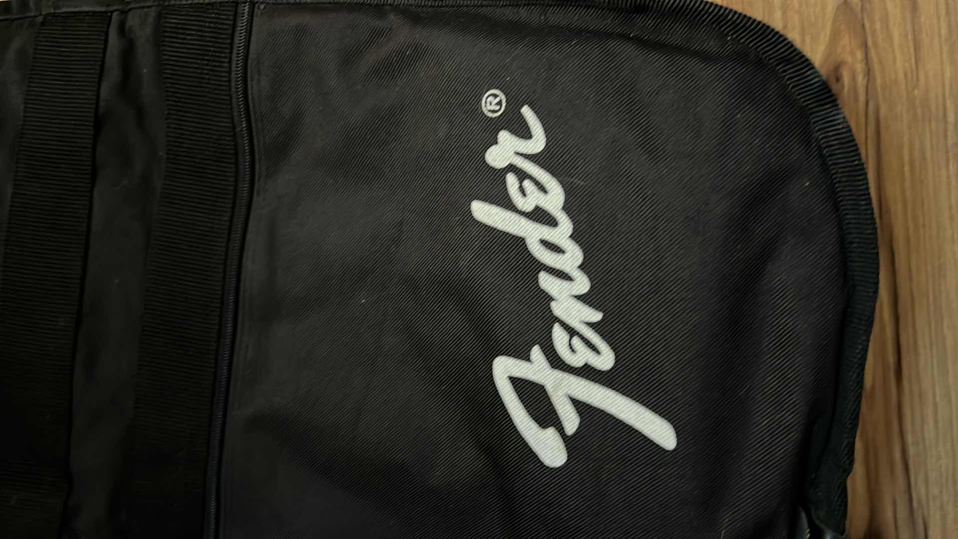 Photo 1 of FENDER SOFT SIDE GUITAR CASE