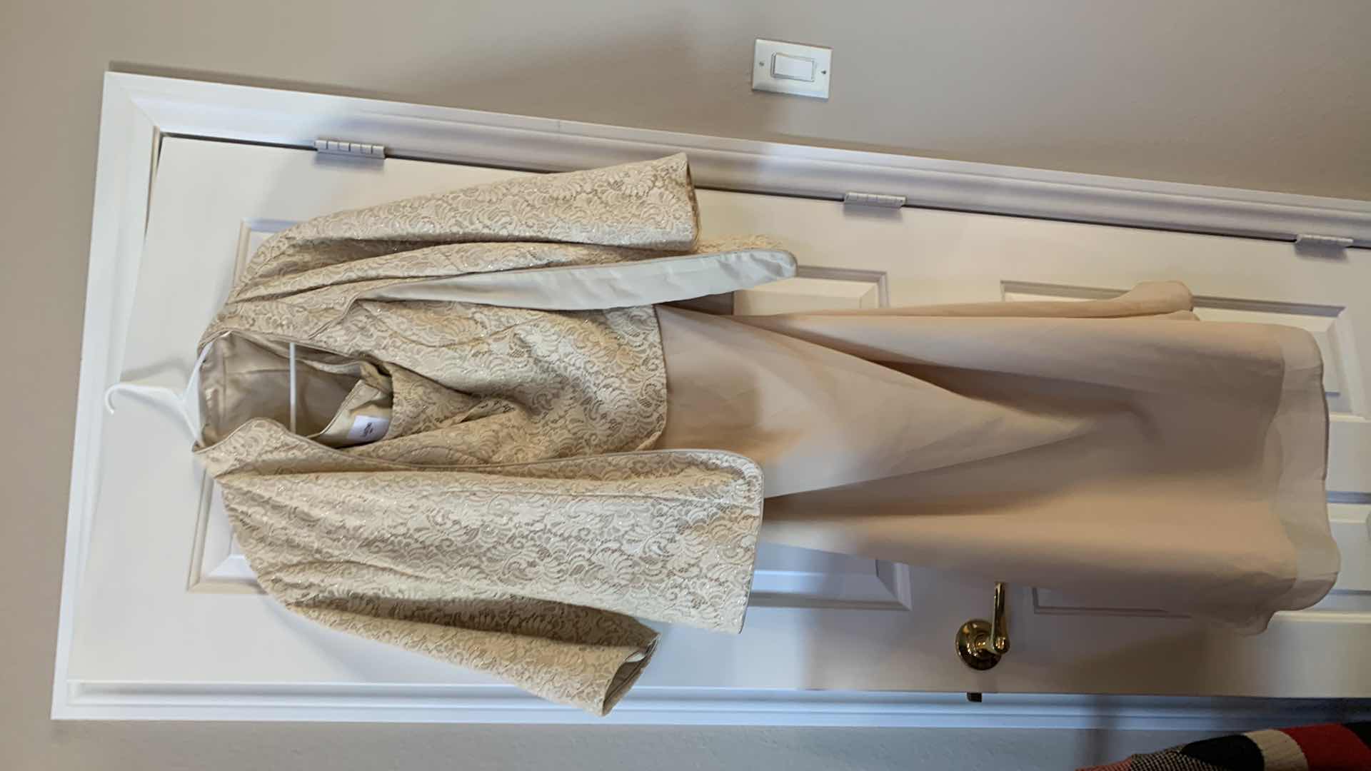 Photo 1 of LANTING WOMENS DRESS WITH JACKET SIZE 2X