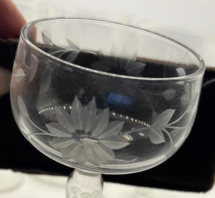 Photo 1 of 8 - ANTIQUE ETCHED SORBET GLASSES - SUNFLOWER PATTERN