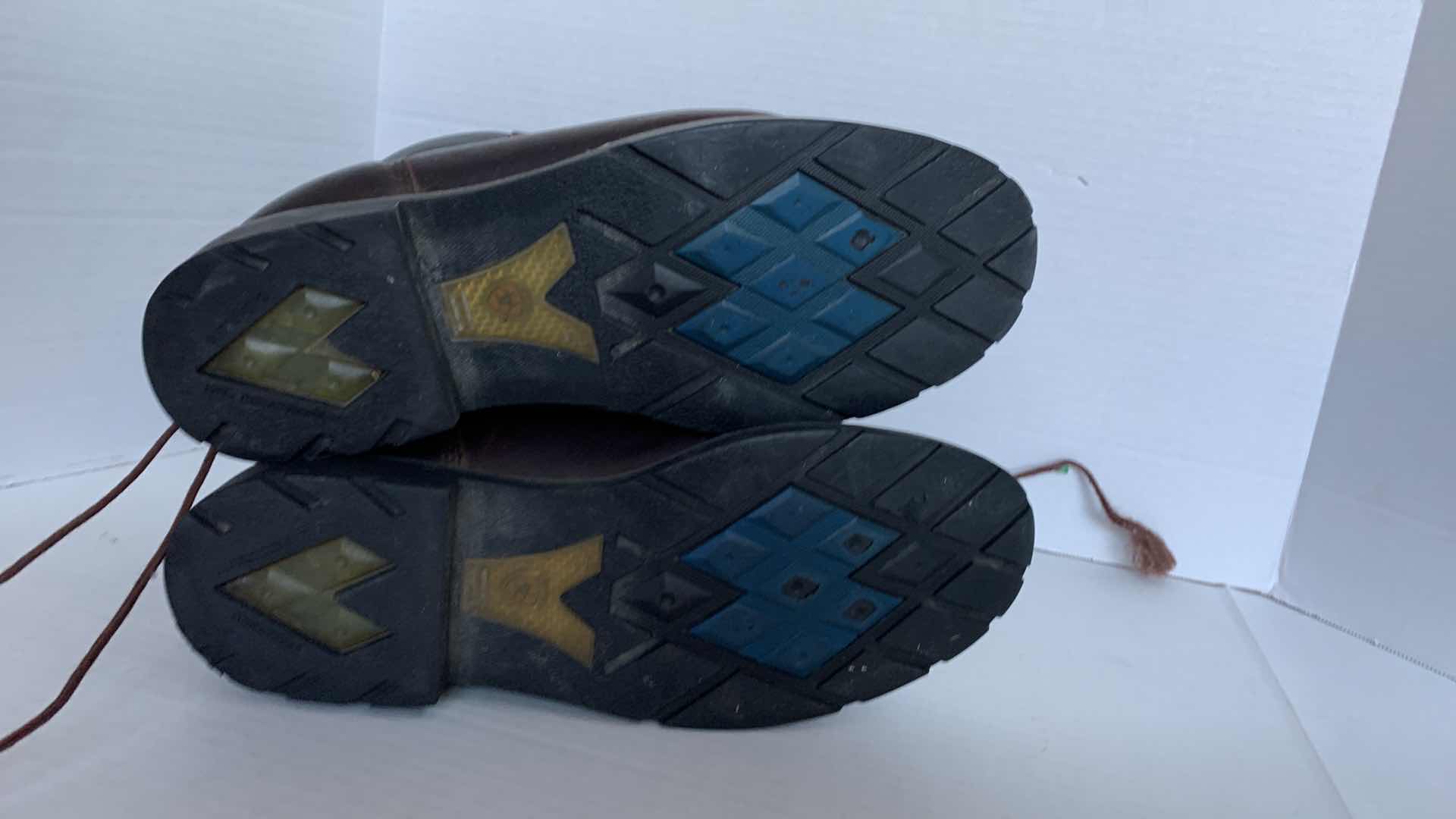 Photo 1 of ARIAT MENS BOOTS SIZE 12D