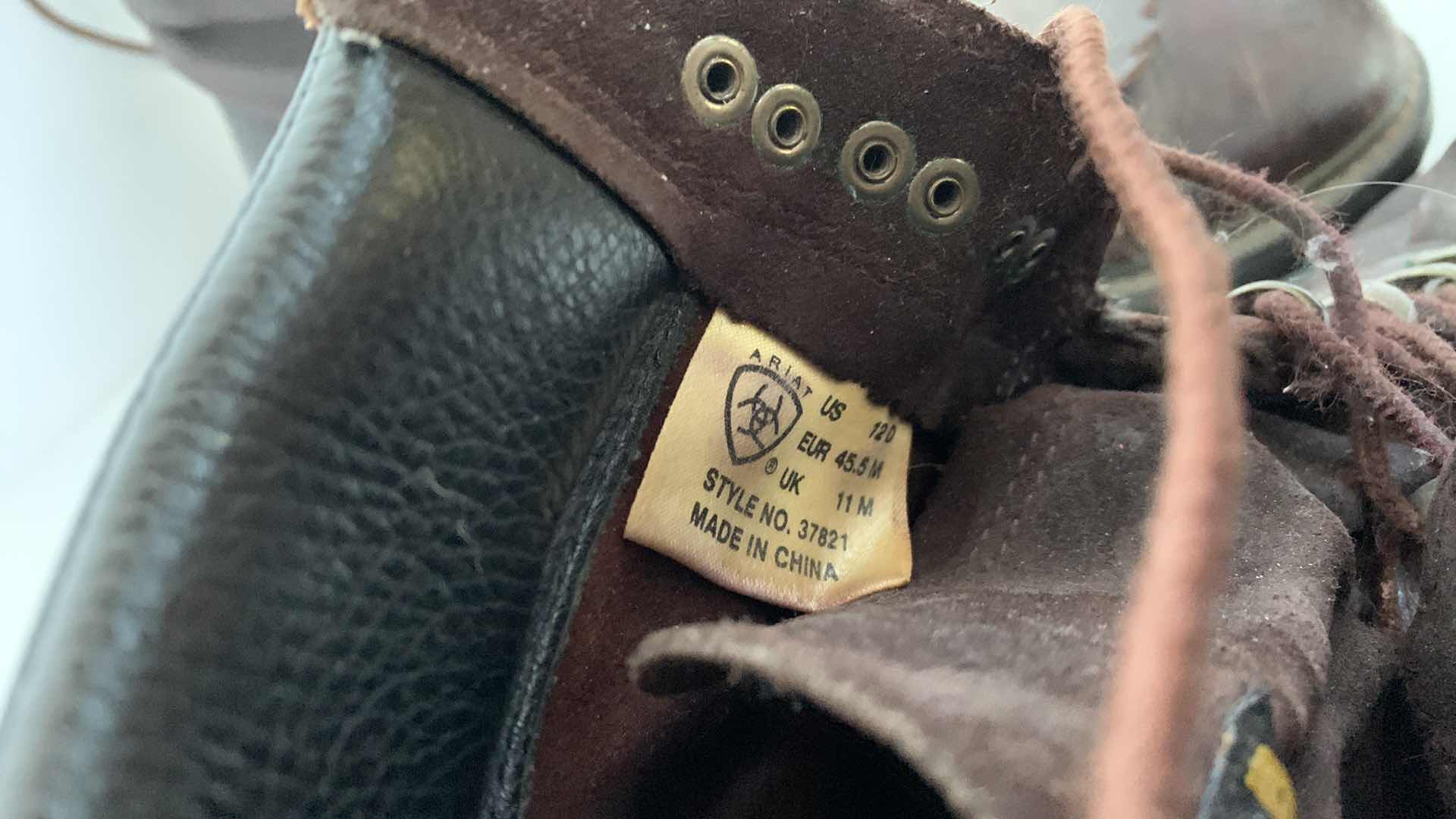 Photo 1 of ARIAT MENS BOOTS SIZE 12D