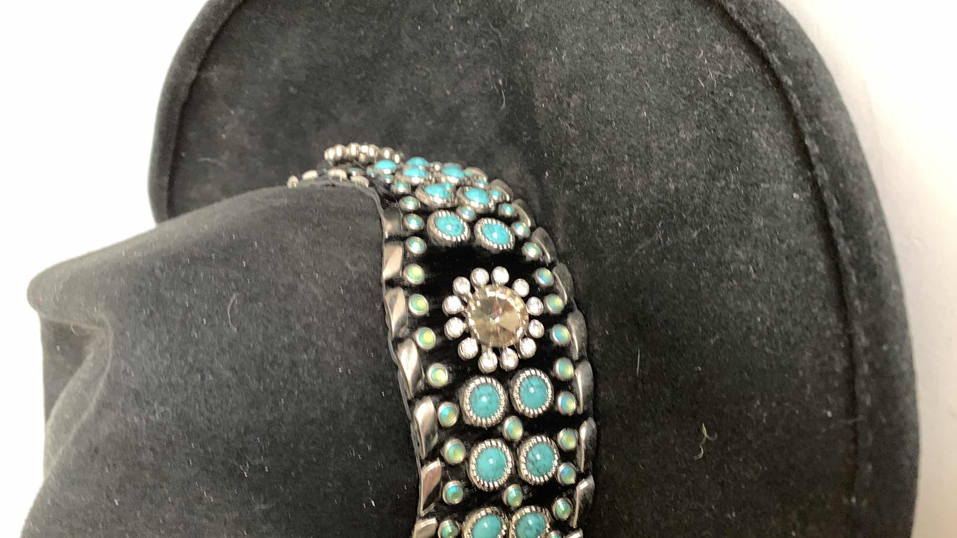 Photo 1 of MENS WESTERN THEMED HAT