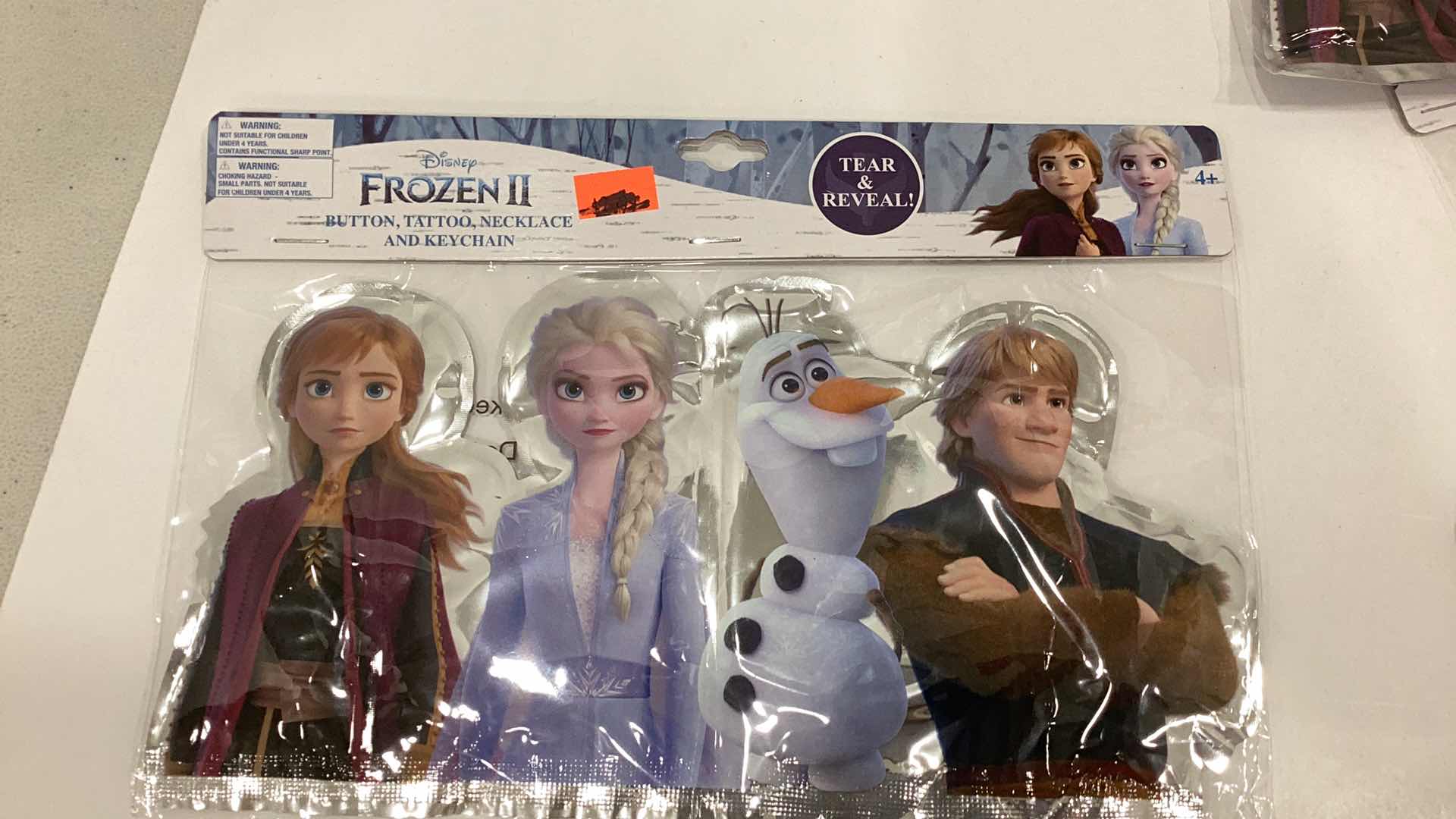 Photo 3 of 7 PCS FROZEN ELSA CANVAS PAINTING SET AND KEYCHAIN SETS