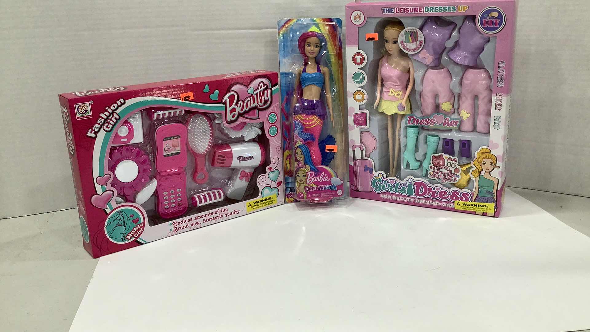 Photo 1 of 3 PCS DOLLS AND BEAUTY SET