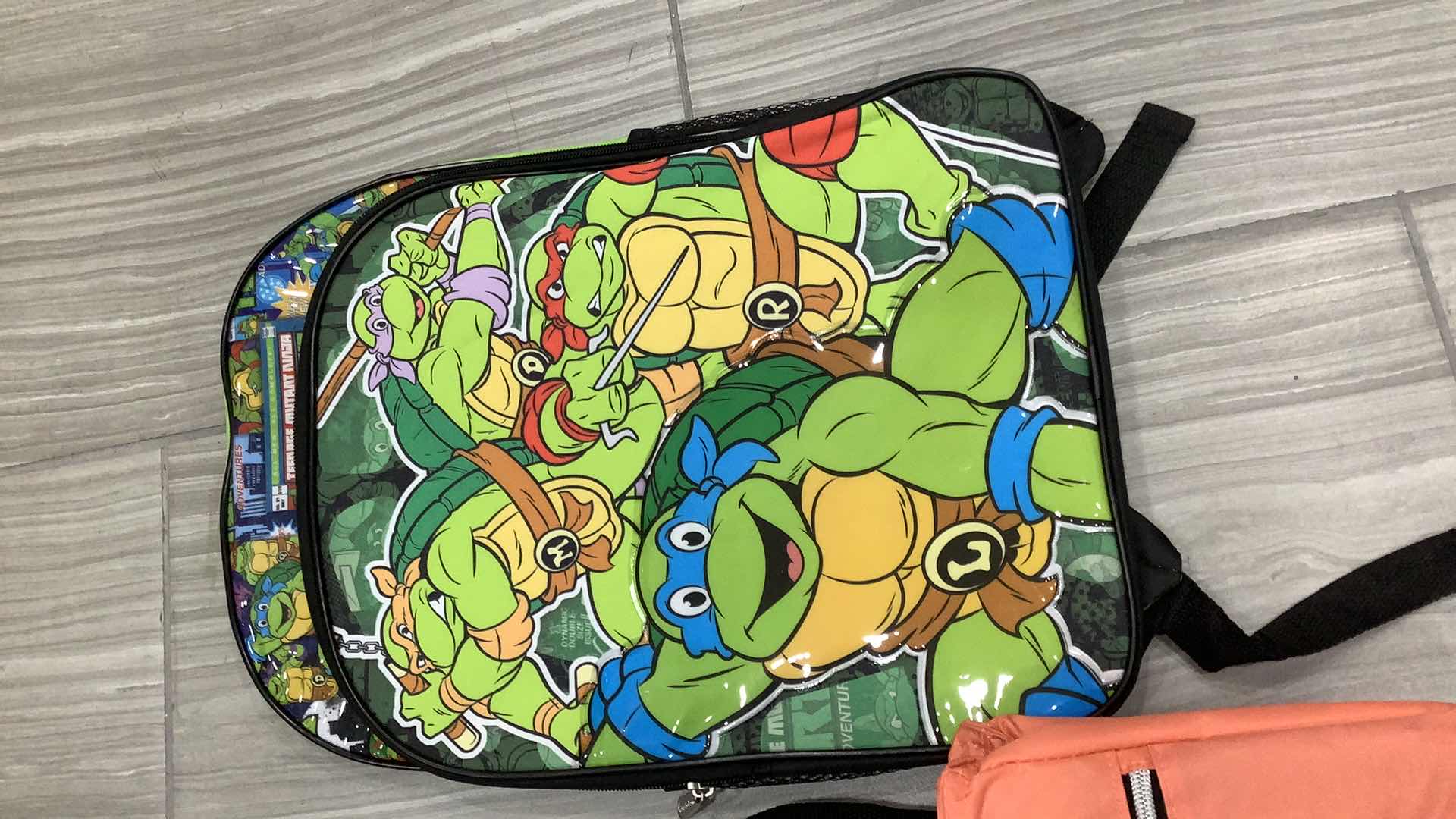 Photo 1 of 3  PCS ASSORTED DESIGNS BACKPACKS AND LUNCHPACK